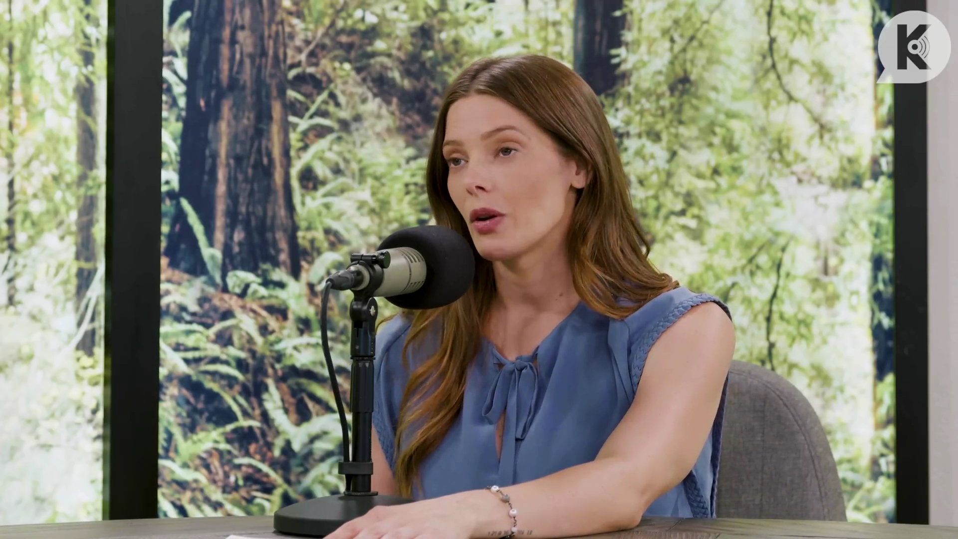 Ashley-Greene-dot-nl_TheTwilightEffect-BreakingDawnPart1RewatchPart2of3-2387.jpg Ashley-Greene-dot-nl_TheTwilightEffect-BreakingDawnPart1RewatchPart2of3-2387.jpg