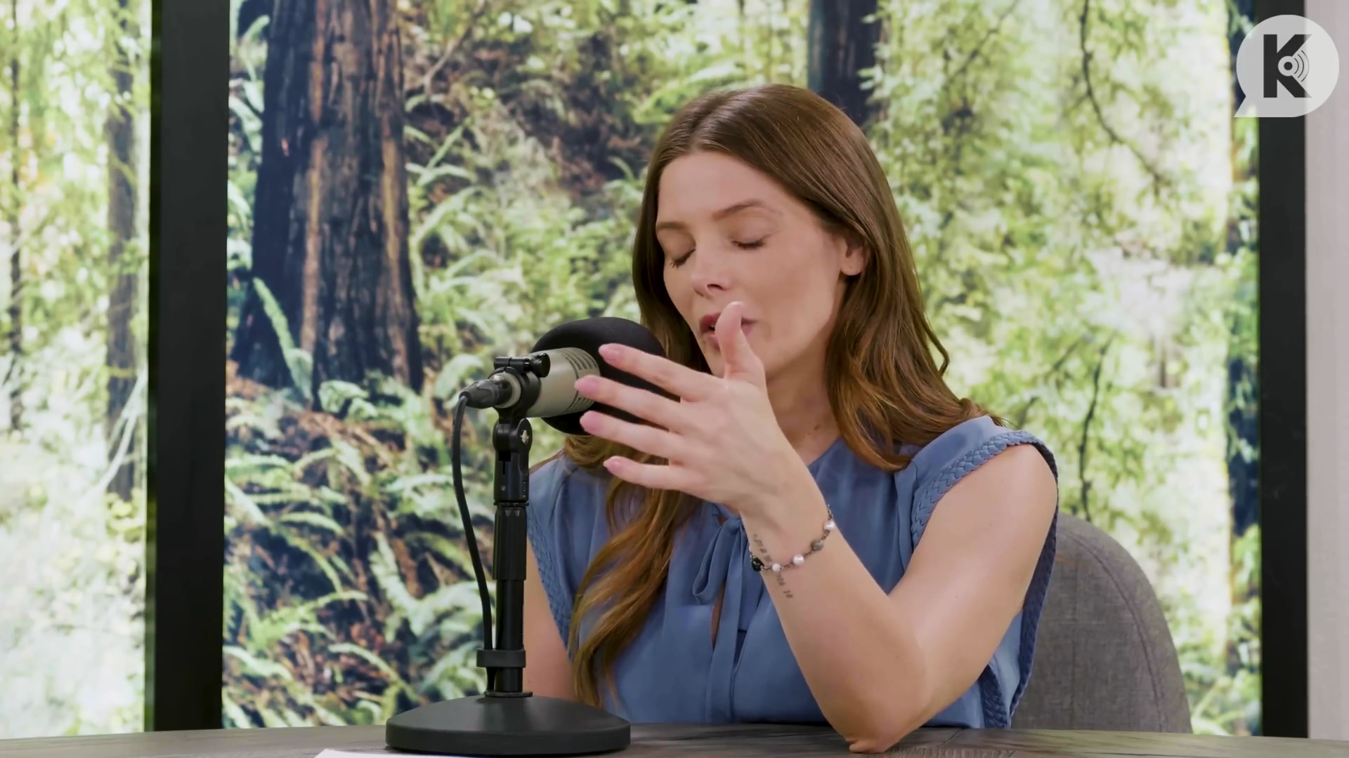 Ashley-Greene-dot-nl_TheTwilightEffect-BreakingDawnPart1RewatchPart2of3-2414.jpg Ashley-Greene-dot-nl_TheTwilightEffect-BreakingDawnPart1RewatchPart2of3-2414.jpg