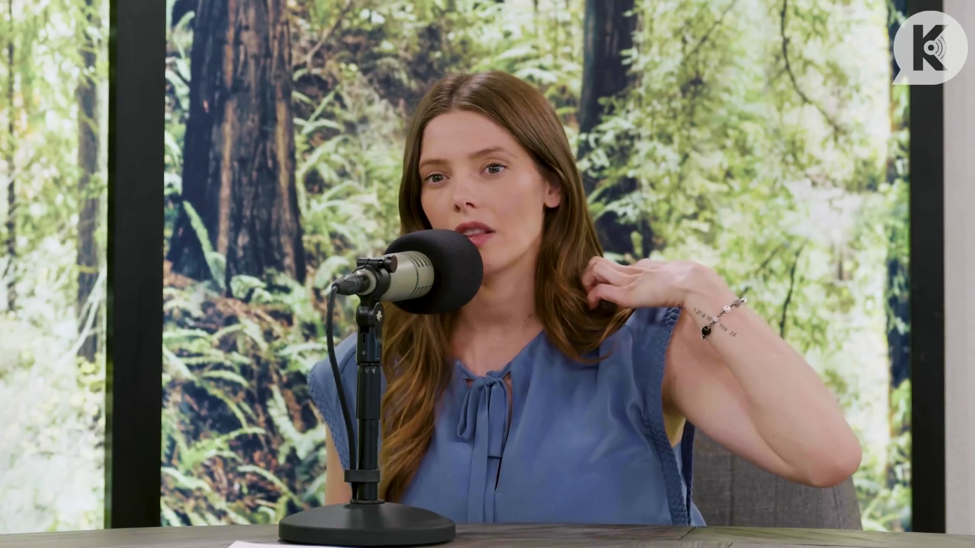 Ashley-Greene-dot-nl_TheTwilightEffect-BreakingDawnPart1RewatchPart2of3-2456.jpg Ashley-Greene-dot-nl_TheTwilightEffect-BreakingDawnPart1RewatchPart2of3-2456.jpg