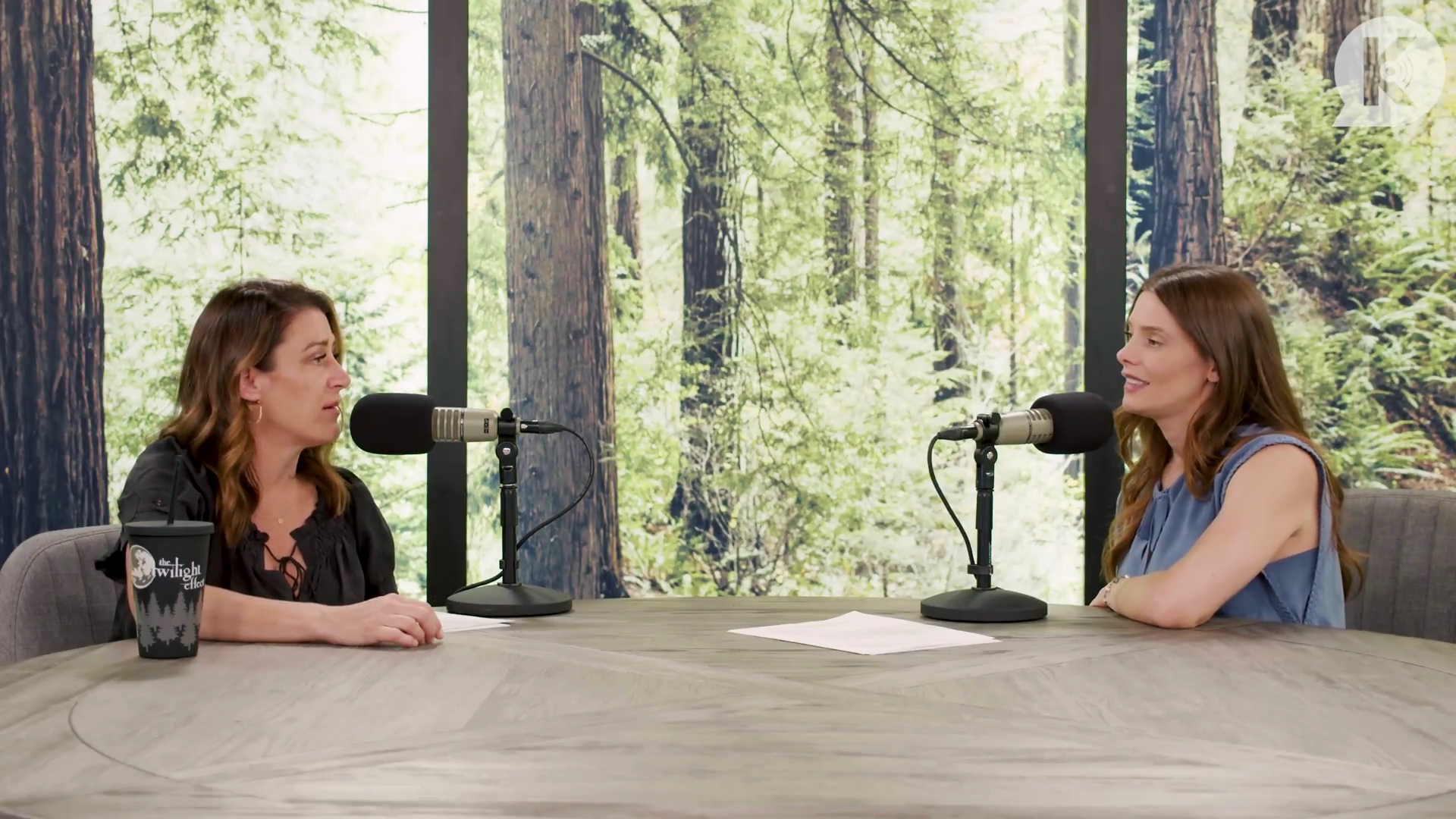 Ashley-Greene-dot-nl_TheTwilightEffect-BreakingDawnPart1RewatchPart2of3-2485.jpg Ashley-Greene-dot-nl_TheTwilightEffect-BreakingDawnPart1RewatchPart2of3-2485.jpg