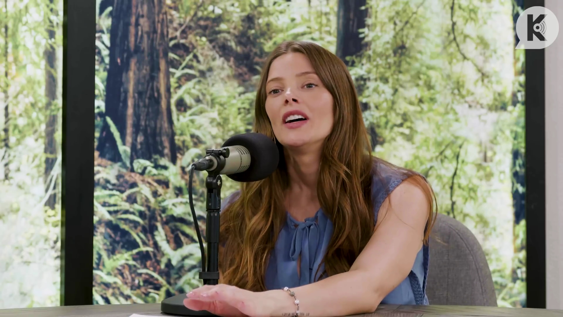 Ashley-Greene-dot-nl_TheTwilightEffect-BreakingDawnPart1RewatchPart2of3-2504.jpg Ashley-Greene-dot-nl_TheTwilightEffect-BreakingDawnPart1RewatchPart2of3-2504.jpg