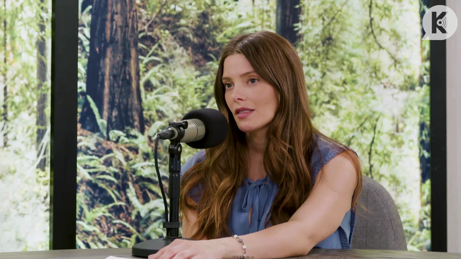 Ashley-Greene-dot-nl_TheTwilightEffect-BreakingDawnPart1RewatchPart2of3-2516.jpg Ashley-Greene-dot-nl_TheTwilightEffect-BreakingDawnPart1RewatchPart2of3-2516.jpg