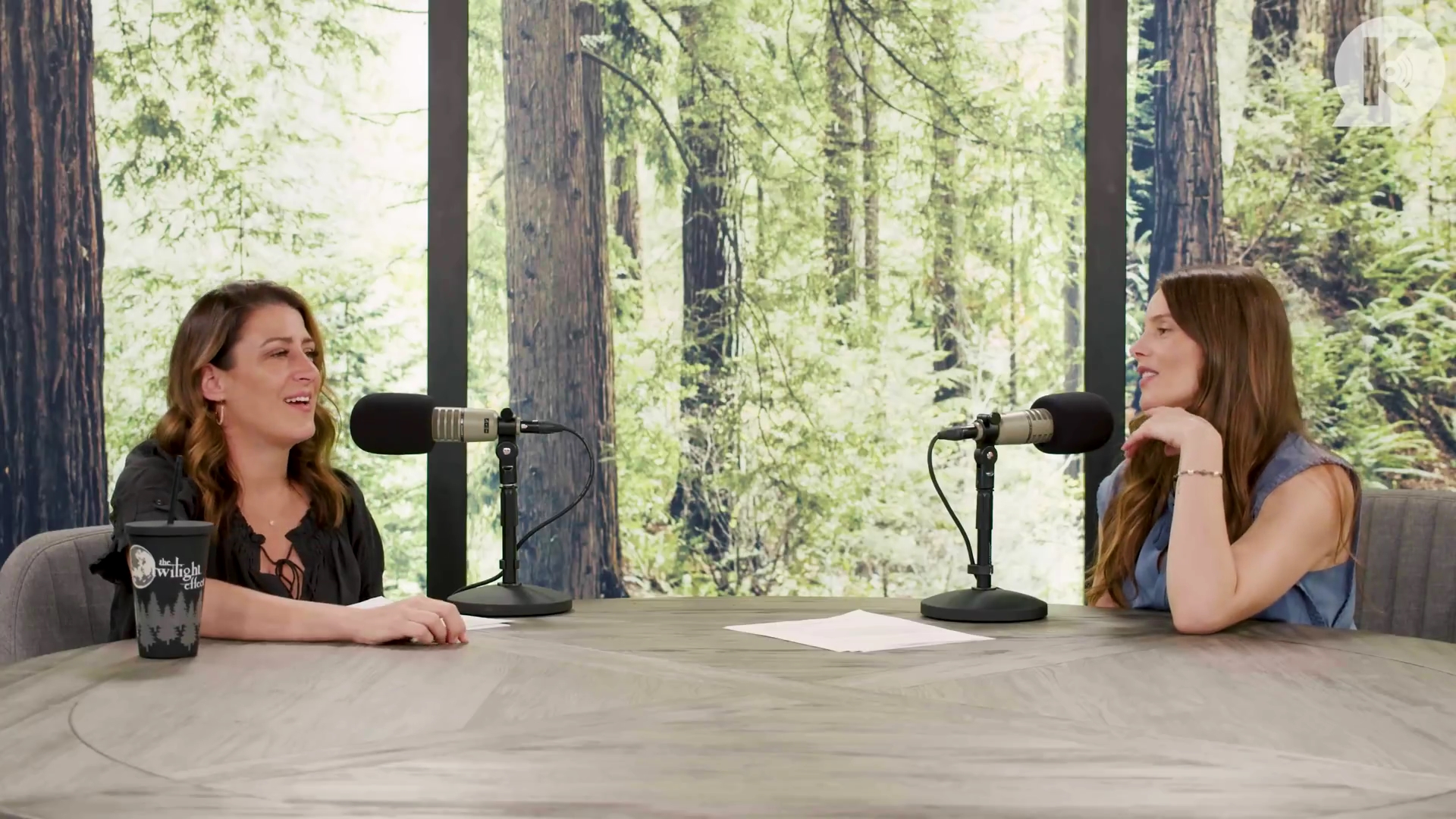 Ashley-Greene-dot-nl_TheTwilightEffect-BreakingDawnPart1RewatchPart2of3-2530.jpg Ashley-Greene-dot-nl_TheTwilightEffect-BreakingDawnPart1RewatchPart2of3-2530.jpg