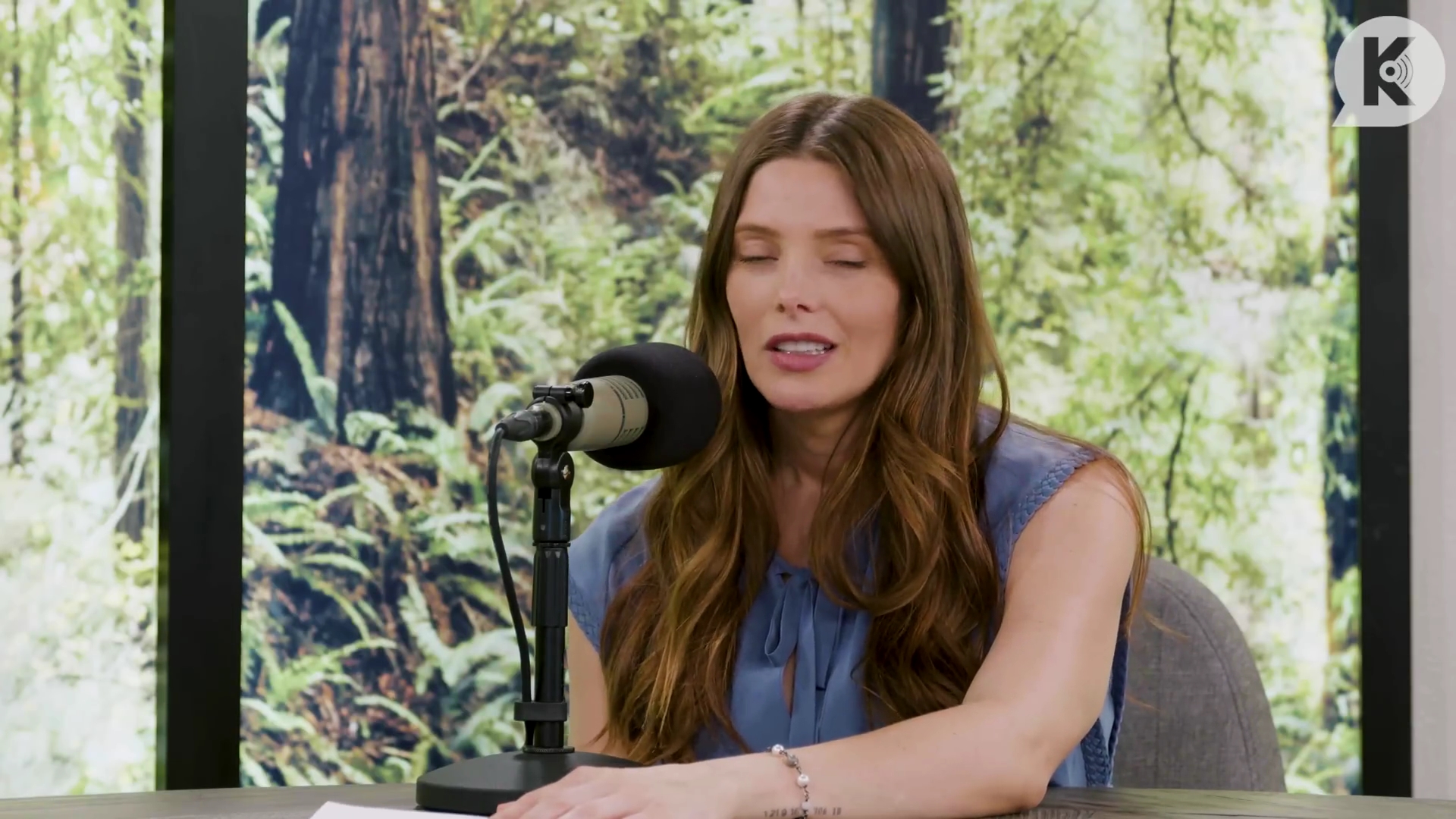 Ashley-Greene-dot-nl_TheTwilightEffect-BreakingDawnPart1RewatchPart2of3-2536.jpg Ashley-Greene-dot-nl_TheTwilightEffect-BreakingDawnPart1RewatchPart2of3-2536.jpg