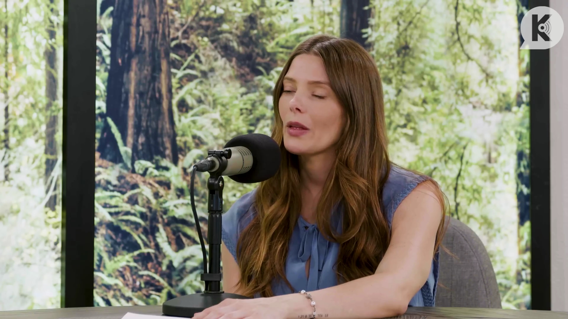 Ashley-Greene-dot-nl_TheTwilightEffect-BreakingDawnPart1RewatchPart2of3-2542.jpg Ashley-Greene-dot-nl_TheTwilightEffect-BreakingDawnPart1RewatchPart2of3-2542.jpg