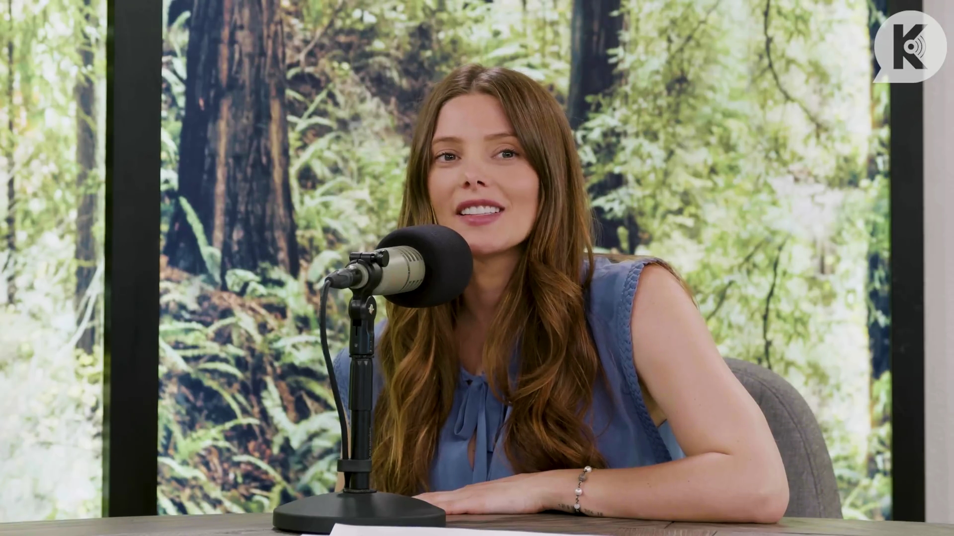 Ashley-Greene-dot-nl_TheTwilightEffect-BreakingDawnPart1RewatchPart2of3-2556.jpg Ashley-Greene-dot-nl_TheTwilightEffect-BreakingDawnPart1RewatchPart2of3-2556.jpg