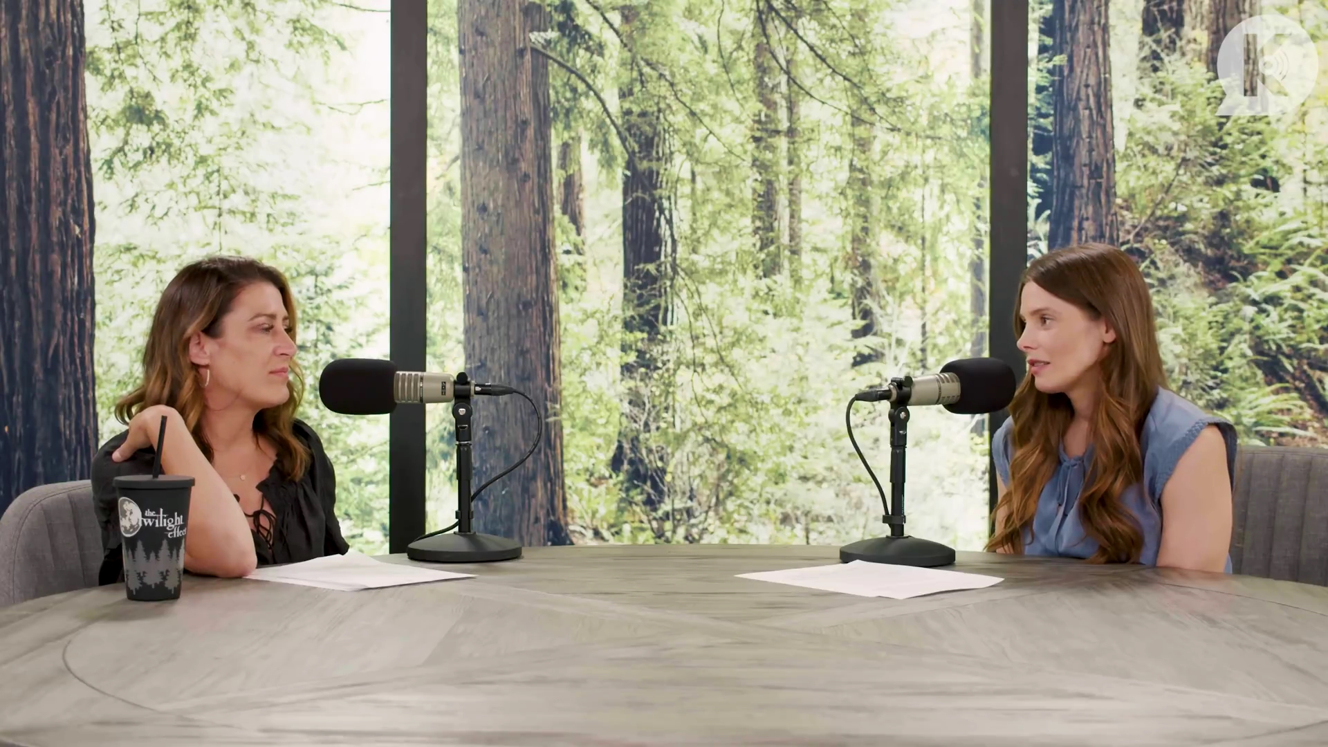 Ashley-Greene-dot-nl_TheTwilightEffect-BreakingDawnPart1RewatchPart2of3-2664.jpg Ashley-Greene-dot-nl_TheTwilightEffect-BreakingDawnPart1RewatchPart2of3-2664.jpg