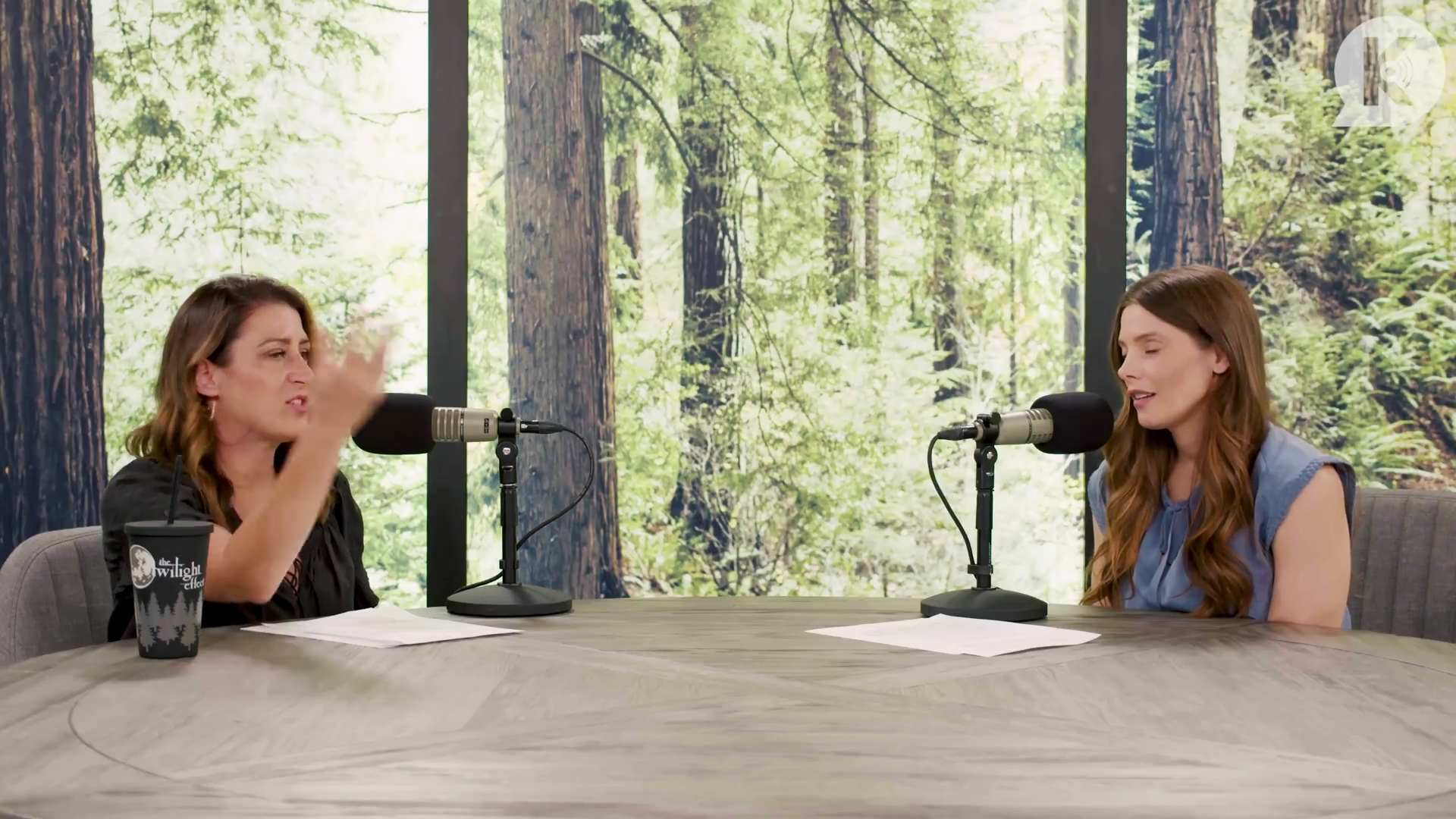 Ashley-Greene-dot-nl_TheTwilightEffect-BreakingDawnPart1RewatchPart2of3-2665.jpg Ashley-Greene-dot-nl_TheTwilightEffect-BreakingDawnPart1RewatchPart2of3-2665.jpg