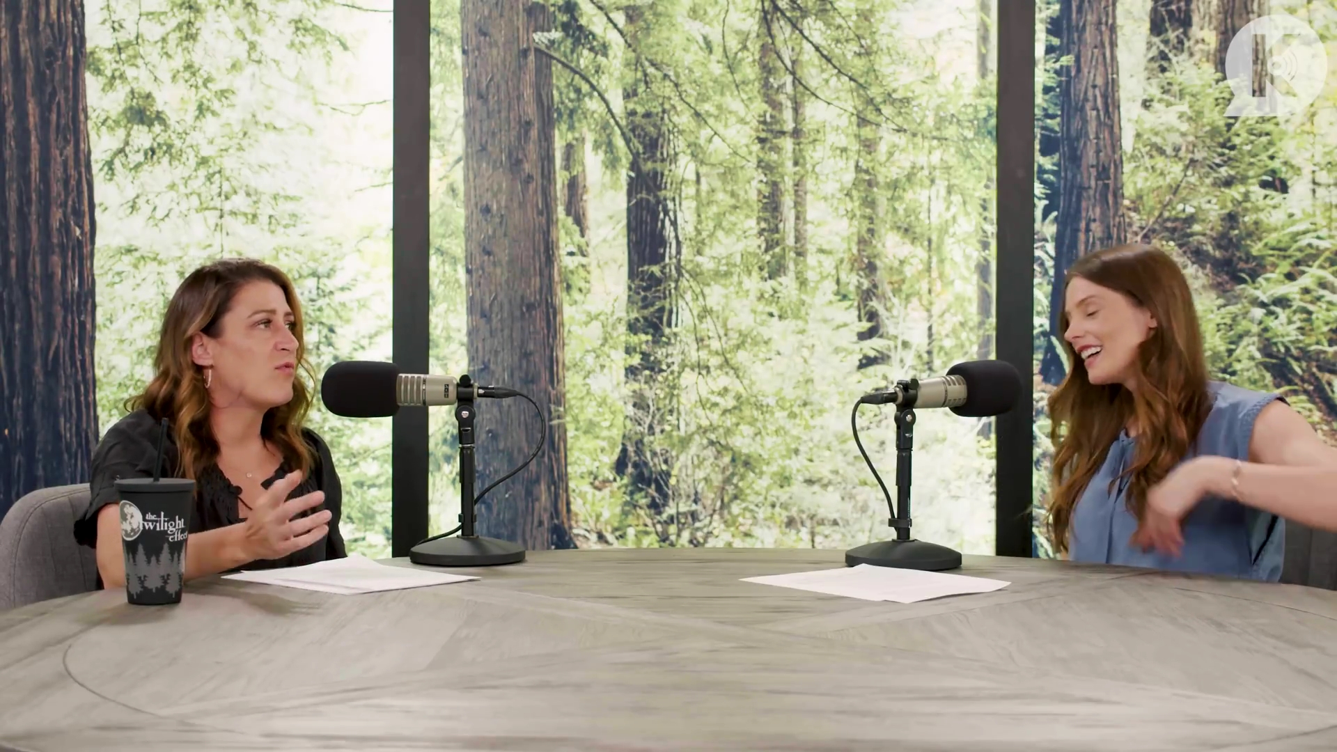 Ashley-Greene-dot-nl_TheTwilightEffect-BreakingDawnPart1RewatchPart2of3-2668.jpg Ashley-Greene-dot-nl_TheTwilightEffect-BreakingDawnPart1RewatchPart2of3-2668.jpg