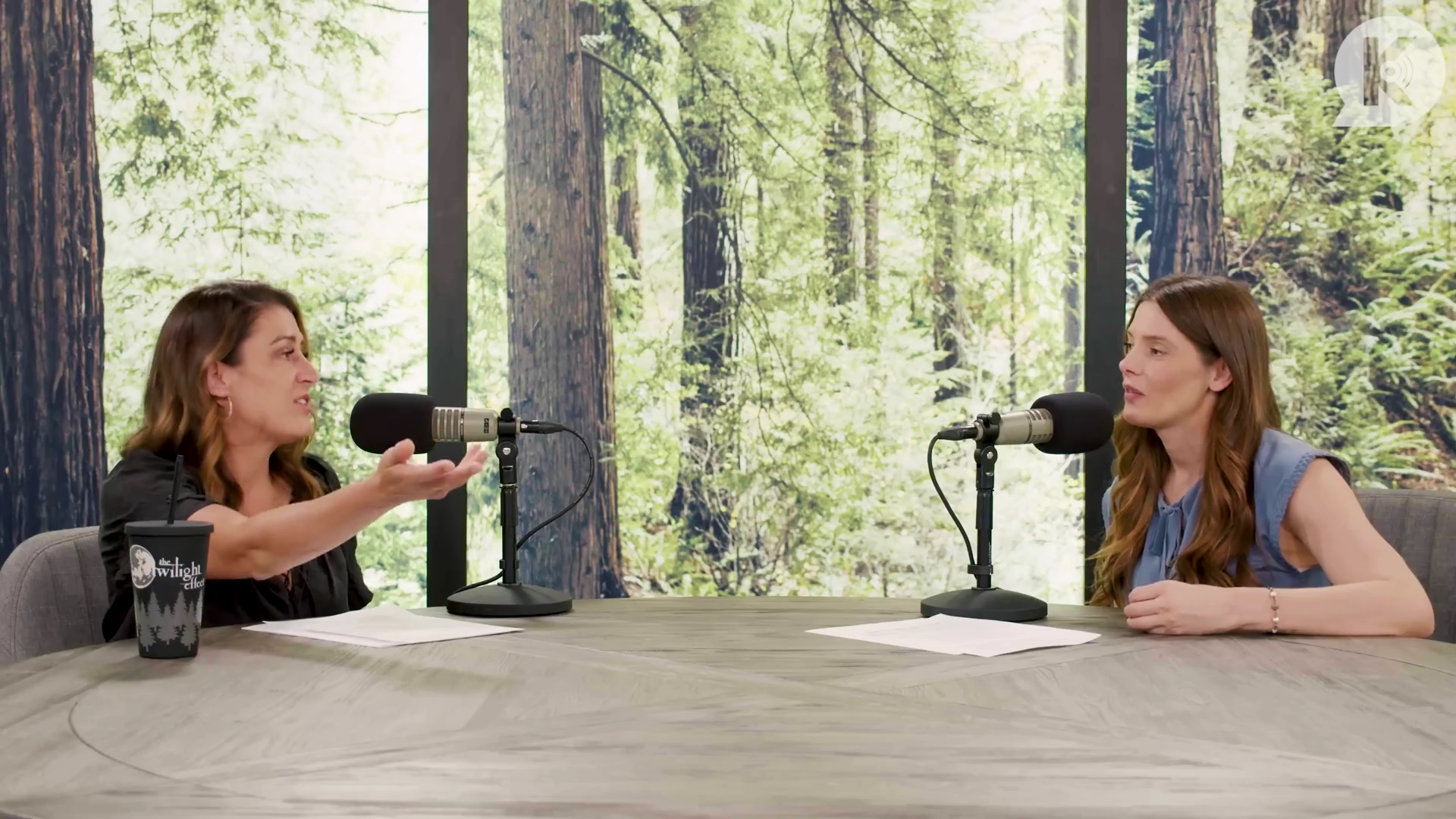 Ashley-Greene-dot-nl_TheTwilightEffect-BreakingDawnPart1RewatchPart2of3-2672.jpg Ashley-Greene-dot-nl_TheTwilightEffect-BreakingDawnPart1RewatchPart2of3-2672.jpg