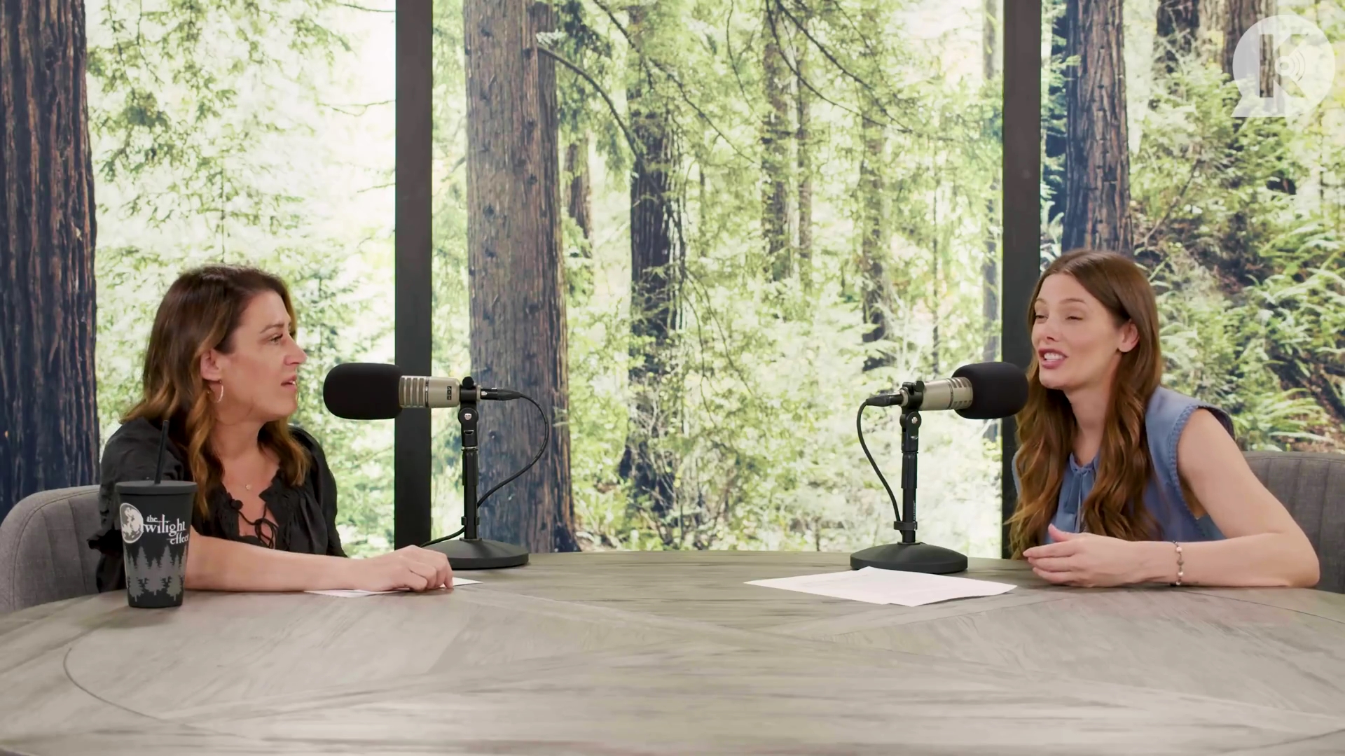 Ashley-Greene-dot-nl_TheTwilightEffect-BreakingDawnPart1RewatchPart2of3-2673.jpg Ashley-Greene-dot-nl_TheTwilightEffect-BreakingDawnPart1RewatchPart2of3-2673.jpg