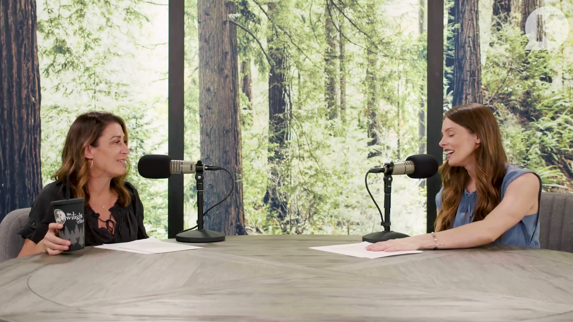 Ashley-Greene-dot-nl_TheTwilightEffect-BreakingDawnPart1RewatchPart2of3-2678.jpg Ashley-Greene-dot-nl_TheTwilightEffect-BreakingDawnPart1RewatchPart2of3-2678.jpg