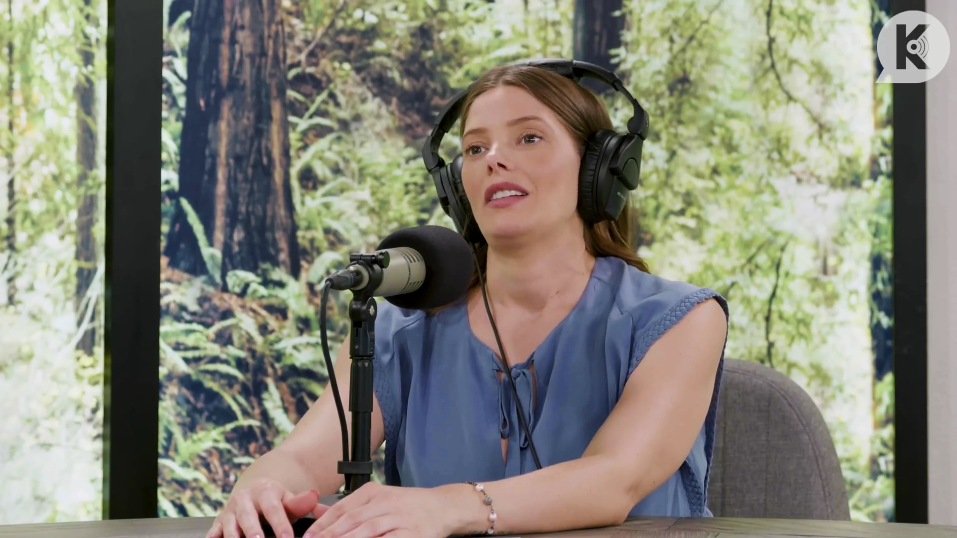 Ashley-Greene-dot-nl_TheTwilightEffect-BreakingDawnPart1RewatchPart2of3-2720.jpg Ashley-Greene-dot-nl_TheTwilightEffect-BreakingDawnPart1RewatchPart2of3-2720.jpg