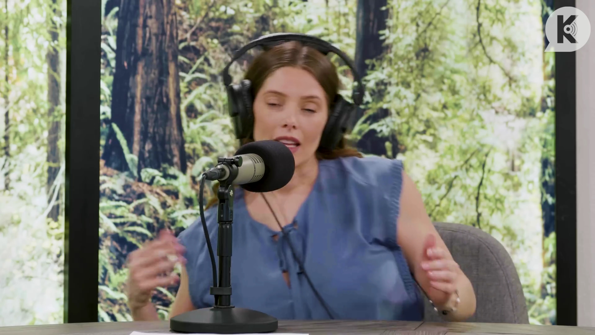 Ashley-Greene-dot-nl_TheTwilightEffect-BreakingDawnPart1RewatchPart2of3-2722.jpg Ashley-Greene-dot-nl_TheTwilightEffect-BreakingDawnPart1RewatchPart2of3-2722.jpg