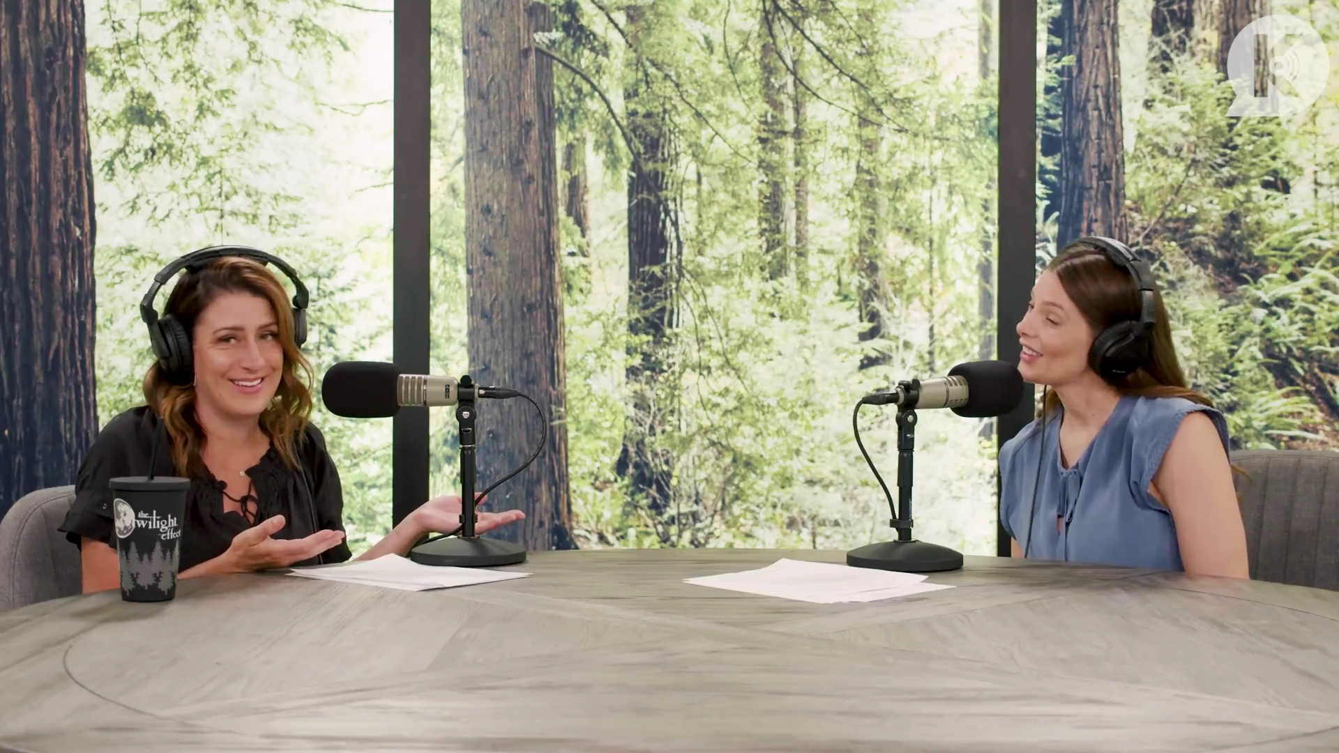 Ashley-Greene-dot-nl_TheTwilightEffect-BreakingDawnPart1RewatchPart2of3-2762.jpg Ashley-Greene-dot-nl_TheTwilightEffect-BreakingDawnPart1RewatchPart2of3-2762.jpg