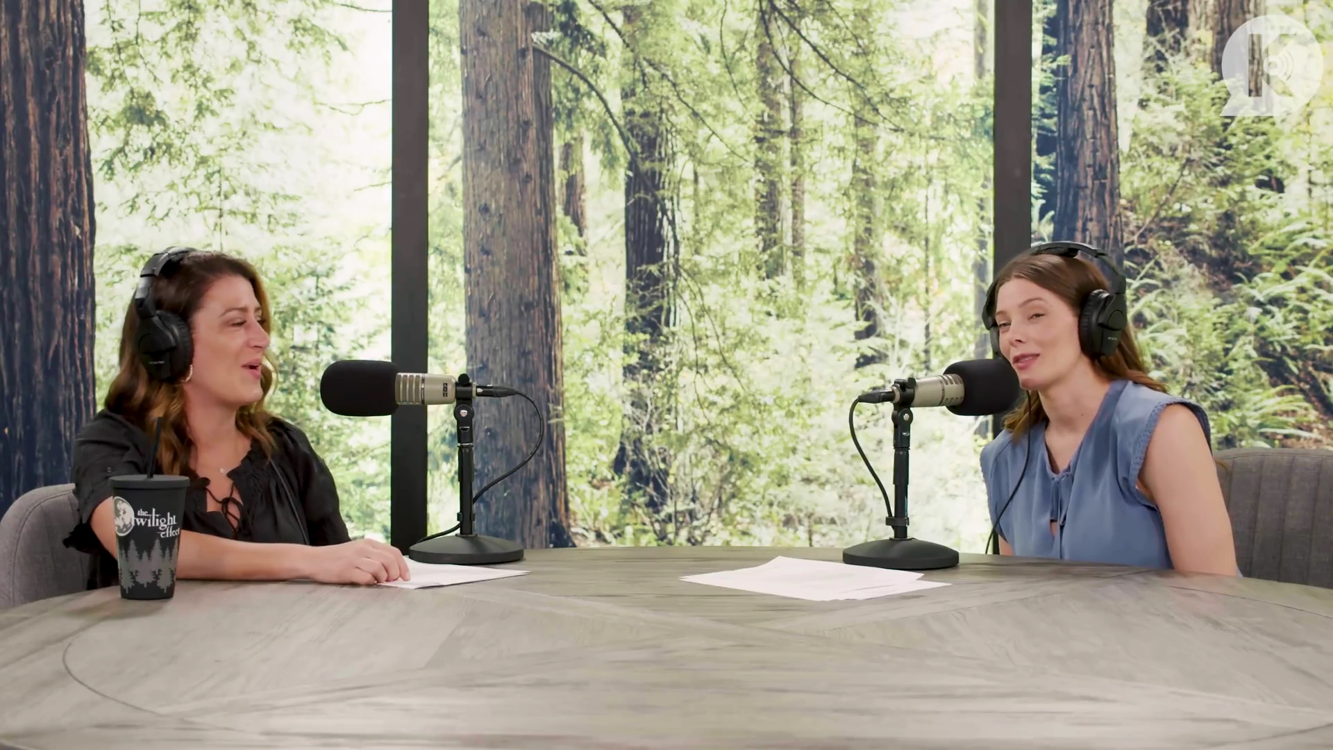 Ashley-Greene-dot-nl_TheTwilightEffect-BreakingDawnPart1RewatchPart2of3-2767.jpg Ashley-Greene-dot-nl_TheTwilightEffect-BreakingDawnPart1RewatchPart2of3-2767.jpg