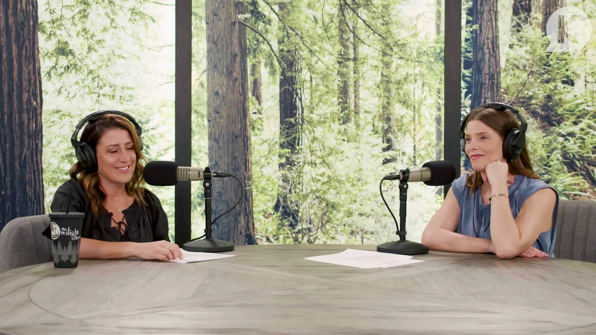 Ashley-Greene-dot-nl_TheTwilightEffect-BreakingDawnPart1RewatchPart2of3-2782.jpg Ashley-Greene-dot-nl_TheTwilightEffect-BreakingDawnPart1RewatchPart2of3-2782.jpg