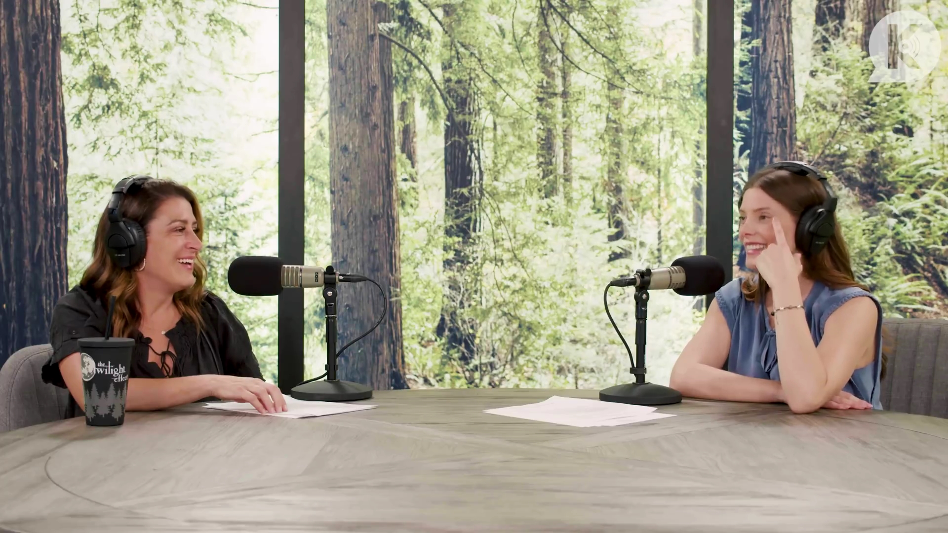 Ashley-Greene-dot-nl_TheTwilightEffect-BreakingDawnPart1RewatchPart2of3-2800.jpg Ashley-Greene-dot-nl_TheTwilightEffect-BreakingDawnPart1RewatchPart2of3-2800.jpg