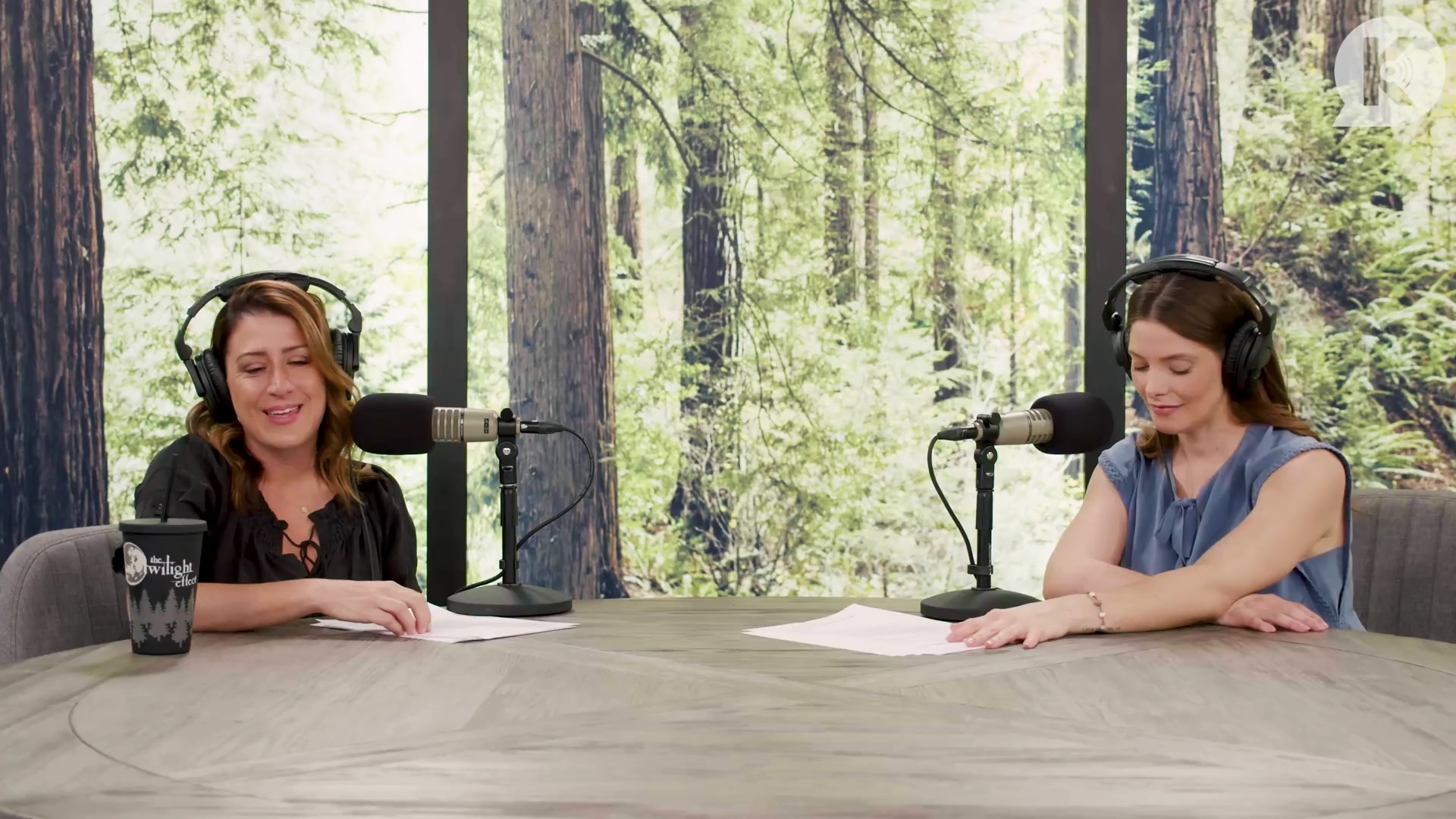 Ashley-Greene-dot-nl_TheTwilightEffect-BreakingDawnPart1RewatchPart2of3-2806.jpg Ashley-Greene-dot-nl_TheTwilightEffect-BreakingDawnPart1RewatchPart2of3-2806.jpg