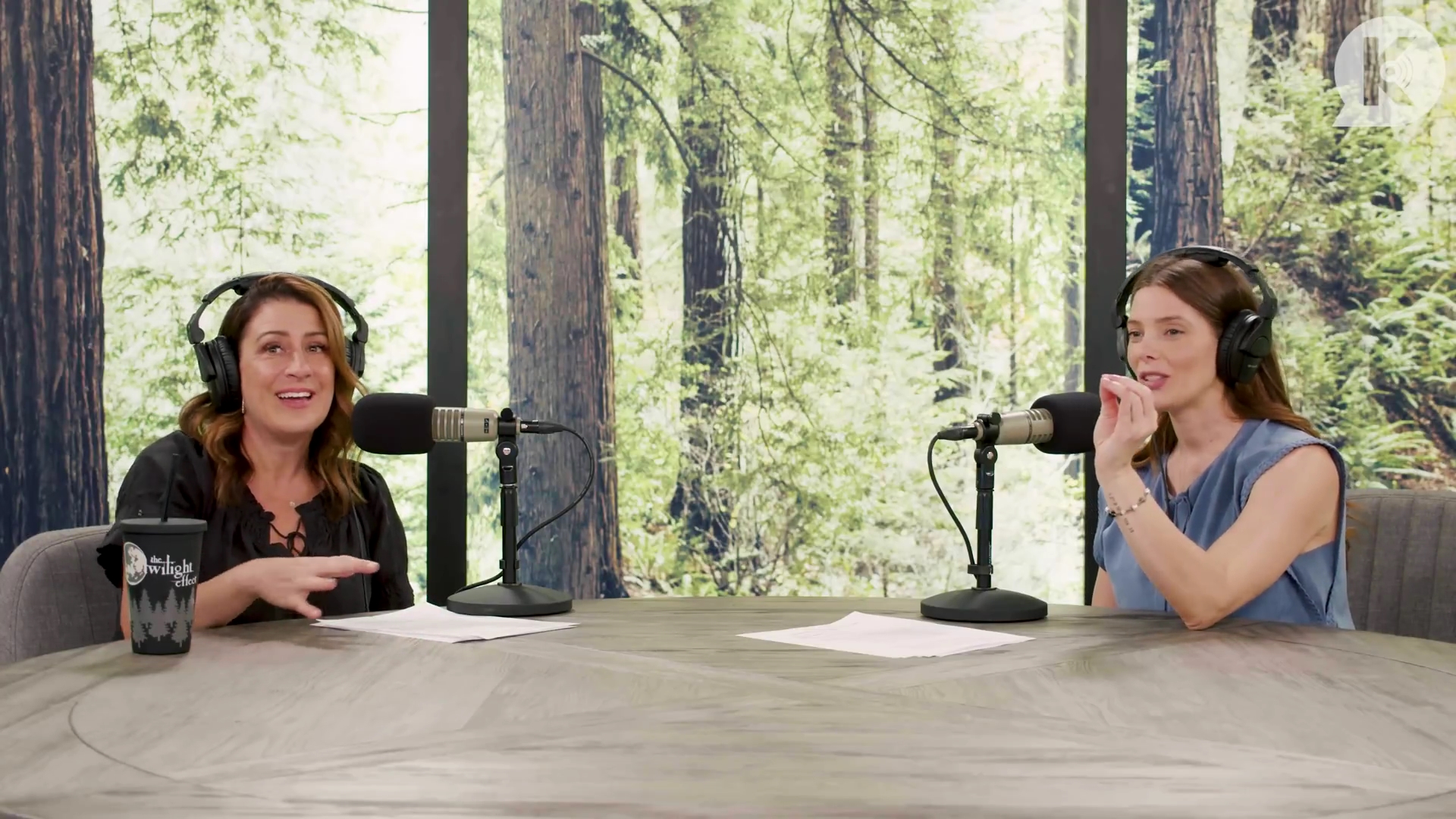 Ashley-Greene-dot-nl_TheTwilightEffect-BreakingDawnPart1RewatchPart2of3-2856.jpg Ashley-Greene-dot-nl_TheTwilightEffect-BreakingDawnPart1RewatchPart2of3-2856.jpg