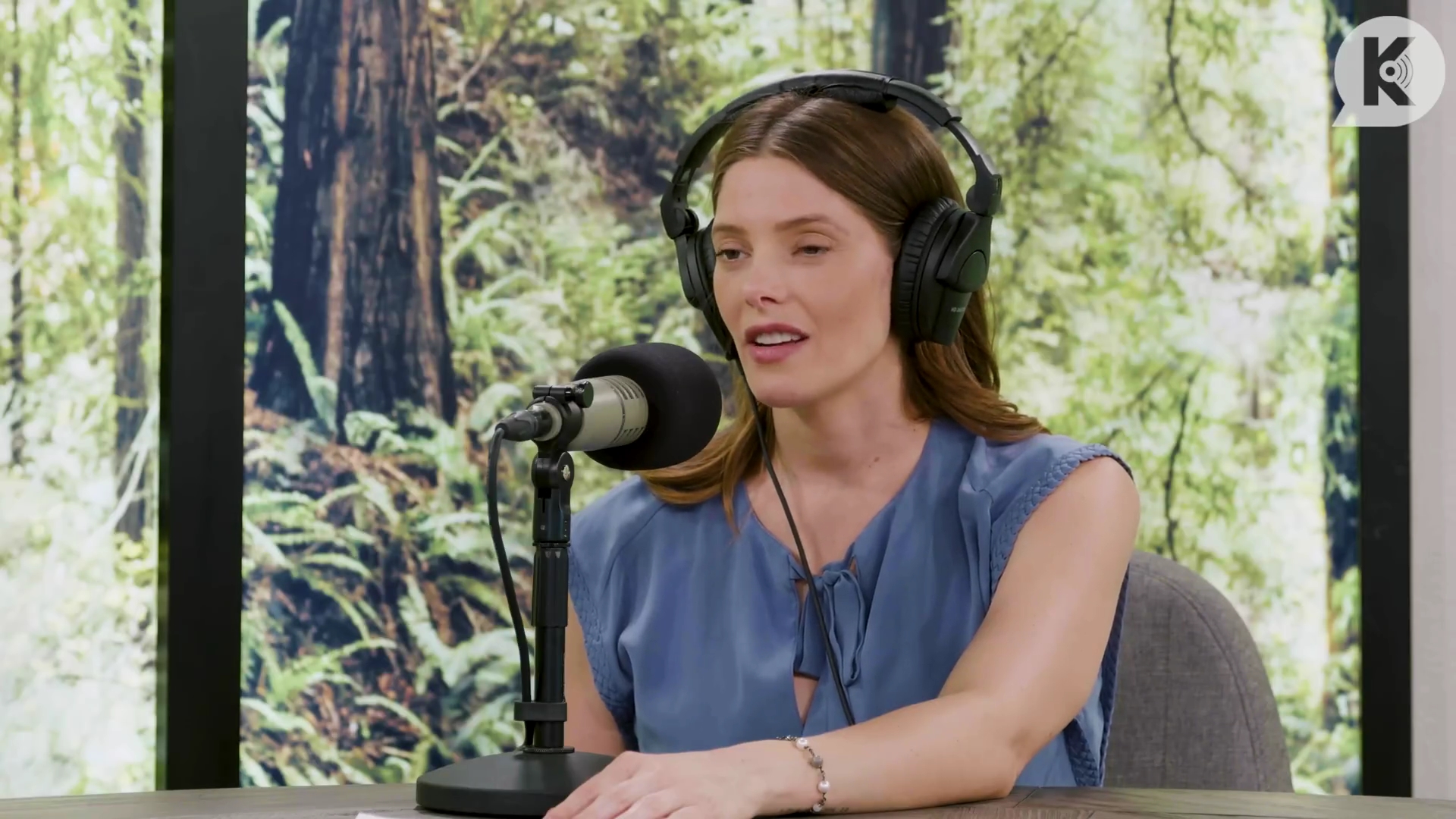 Ashley-Greene-dot-nl_TheTwilightEffect-BreakingDawnPart1RewatchPart2of3-2879.jpg Ashley-Greene-dot-nl_TheTwilightEffect-BreakingDawnPart1RewatchPart2of3-2879.jpg