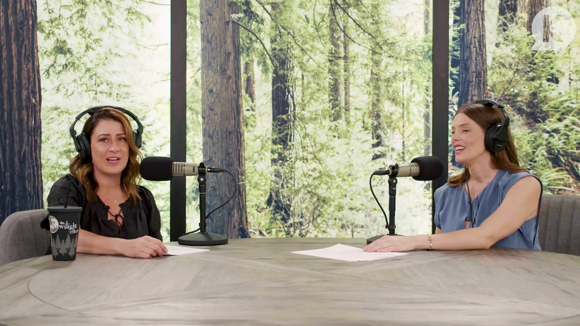 Ashley-Greene-dot-nl_TheTwilightEffect-BreakingDawnPart1RewatchPart2of3-2889.jpg Ashley-Greene-dot-nl_TheTwilightEffect-BreakingDawnPart1RewatchPart2of3-2889.jpg