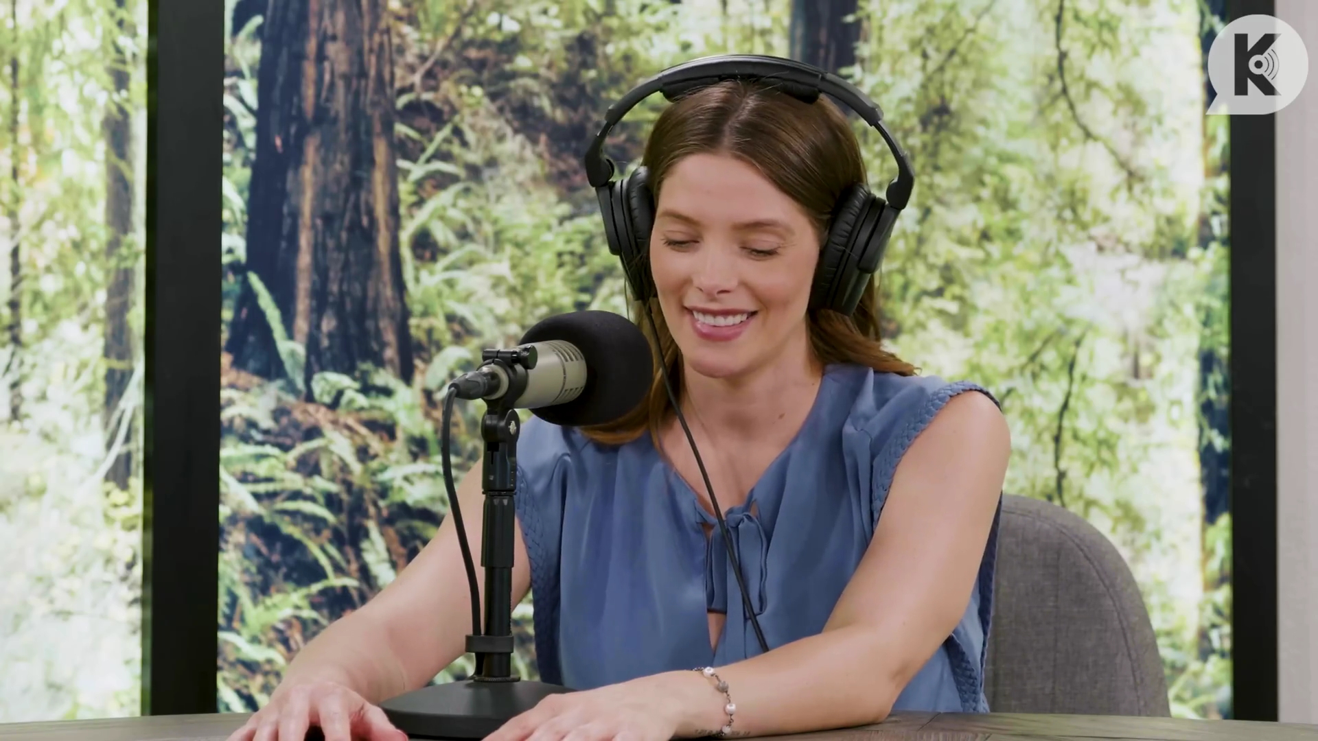 Ashley-Greene-dot-nl_TheTwilightEffect-BreakingDawnPart1RewatchPart2of3-2897.jpg Ashley-Greene-dot-nl_TheTwilightEffect-BreakingDawnPart1RewatchPart2of3-2897.jpg