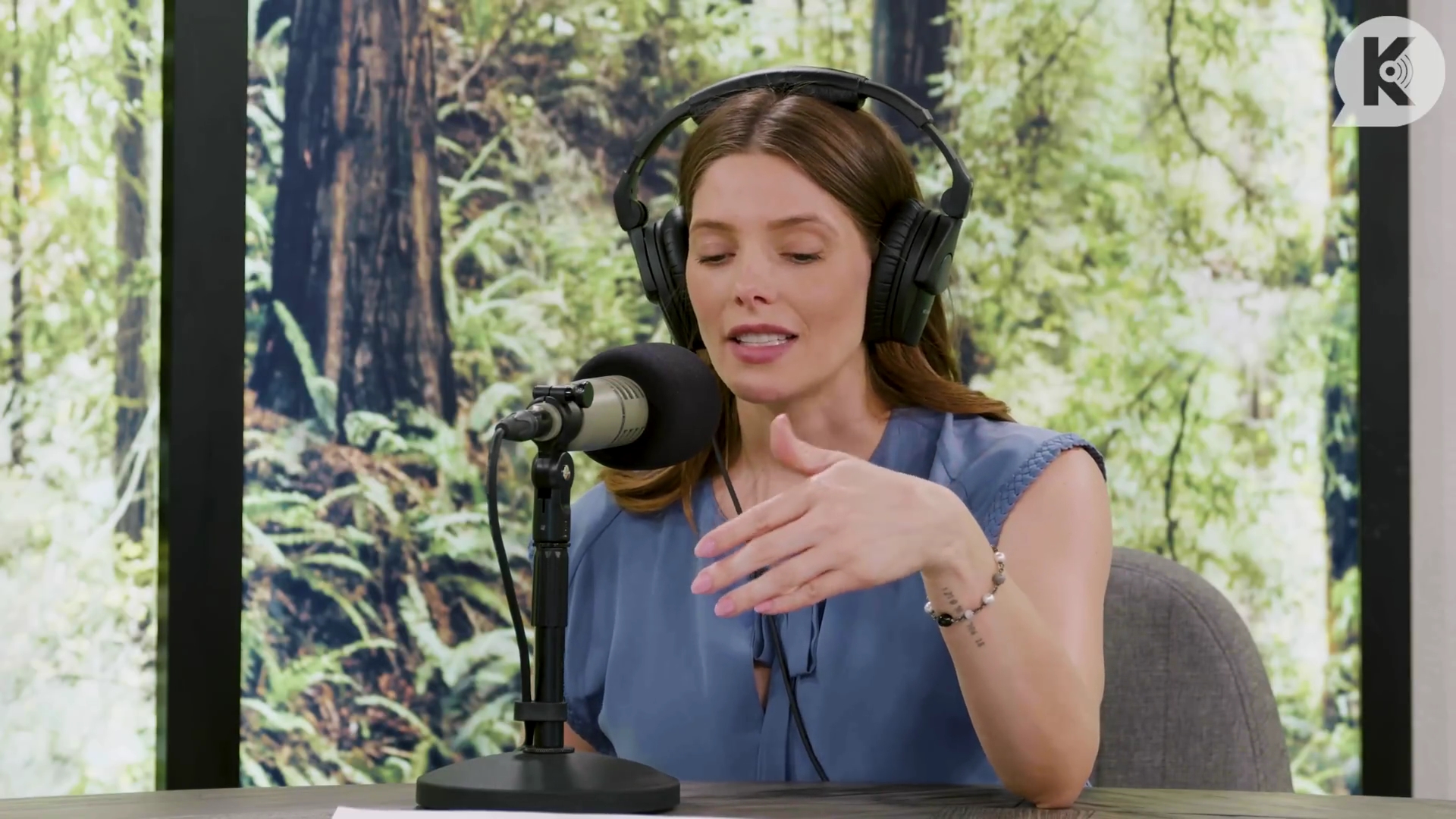 Ashley-Greene-dot-nl_TheTwilightEffect-BreakingDawnPart1RewatchPart2of3-2948.jpg Ashley-Greene-dot-nl_TheTwilightEffect-BreakingDawnPart1RewatchPart2of3-2948.jpg