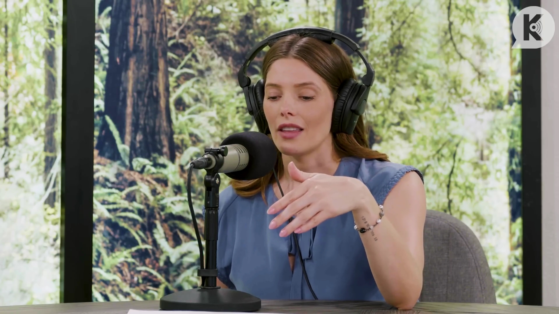 Ashley-Greene-dot-nl_TheTwilightEffect-BreakingDawnPart1RewatchPart2of3-2949.jpg Ashley-Greene-dot-nl_TheTwilightEffect-BreakingDawnPart1RewatchPart2of3-2949.jpg