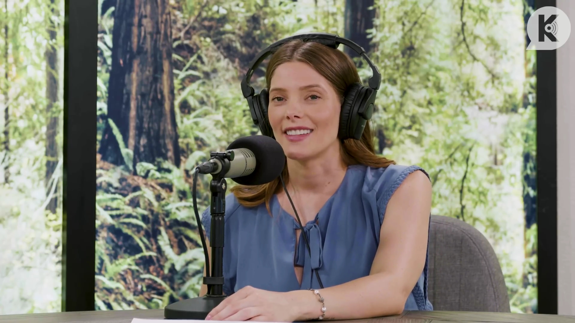 Ashley-Greene-dot-nl_TheTwilightEffect-BreakingDawnPart1RewatchPart2of3-2954.jpg Ashley-Greene-dot-nl_TheTwilightEffect-BreakingDawnPart1RewatchPart2of3-2954.jpg