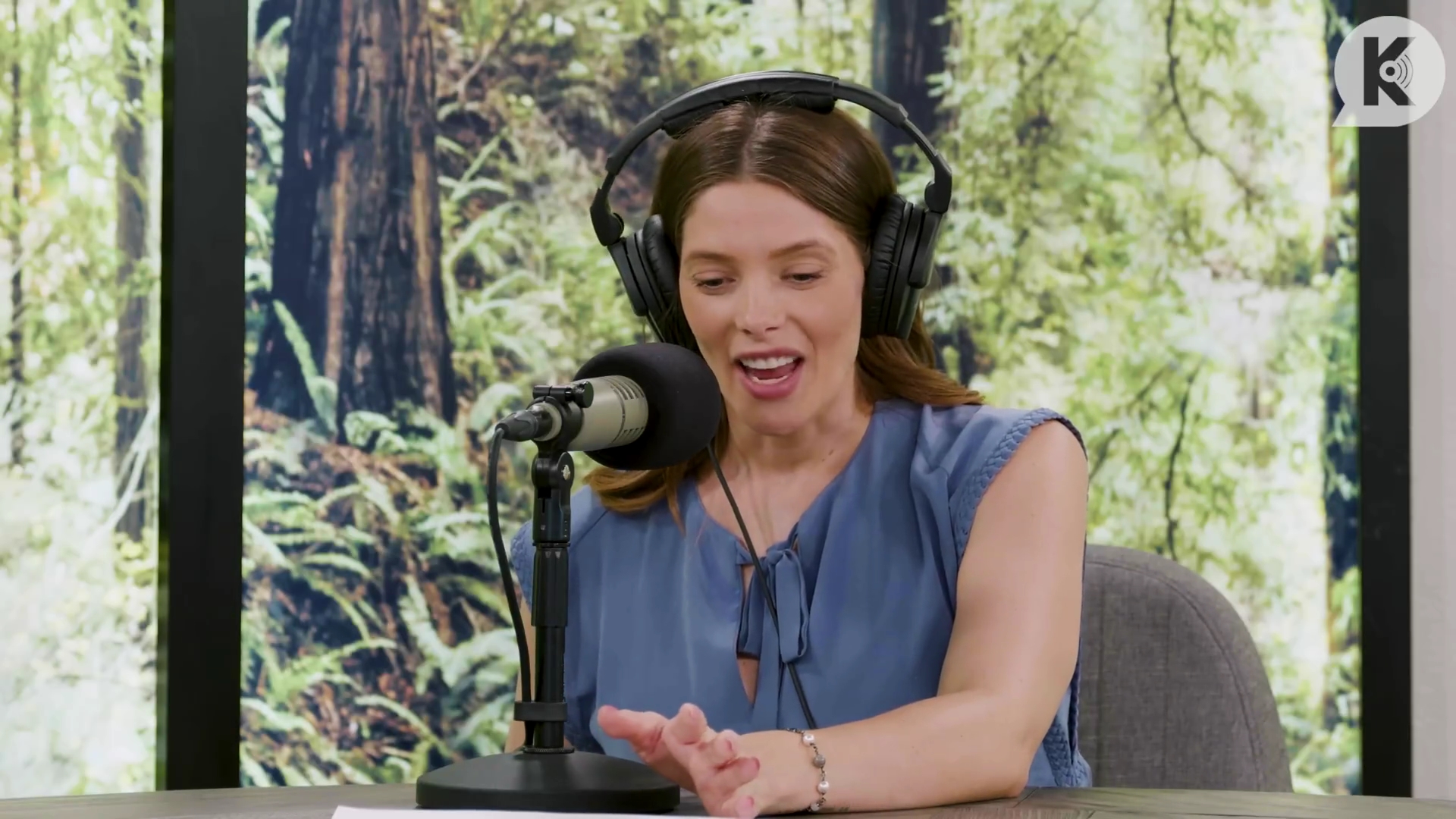 Ashley-Greene-dot-nl_TheTwilightEffect-BreakingDawnPart1RewatchPart2of3-2958.jpg Ashley-Greene-dot-nl_TheTwilightEffect-BreakingDawnPart1RewatchPart2of3-2958.jpg