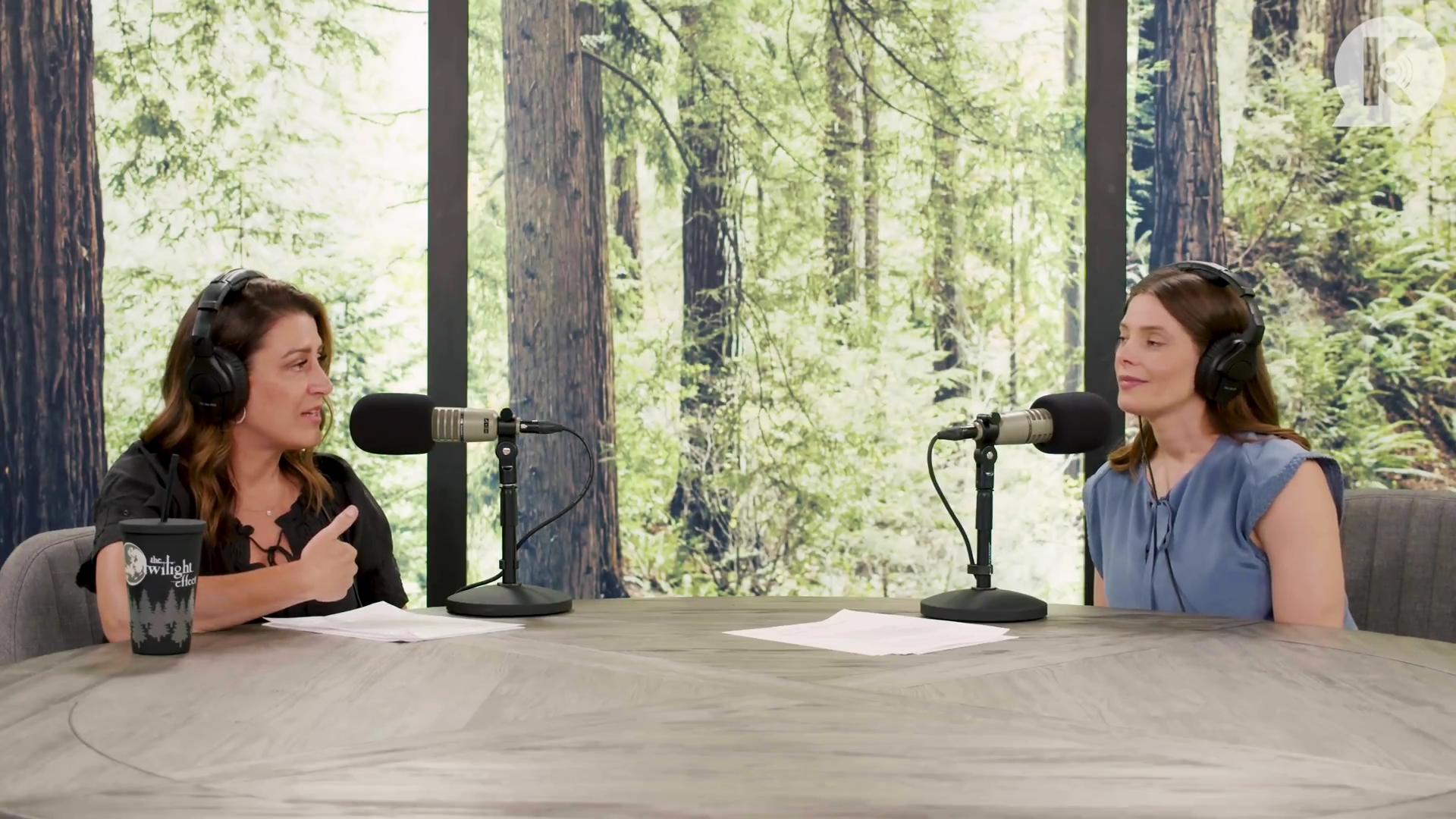 Ashley-Greene-dot-nl_TheTwilightEffect-BreakingDawnPart1RewatchPart2of3-2986.jpg Ashley-Greene-dot-nl_TheTwilightEffect-BreakingDawnPart1RewatchPart2of3-2986.jpg