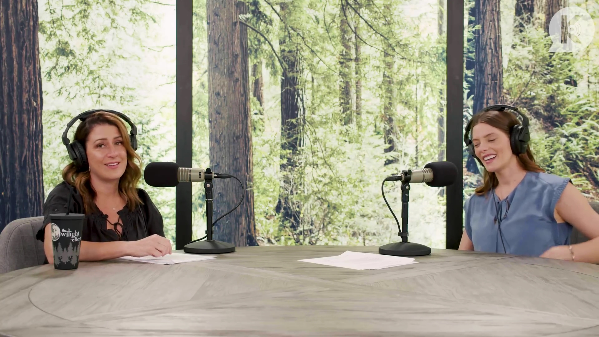 Ashley-Greene-dot-nl_TheTwilightEffect-BreakingDawnPart1RewatchPart2of3-2993.jpg Ashley-Greene-dot-nl_TheTwilightEffect-BreakingDawnPart1RewatchPart2of3-2993.jpg