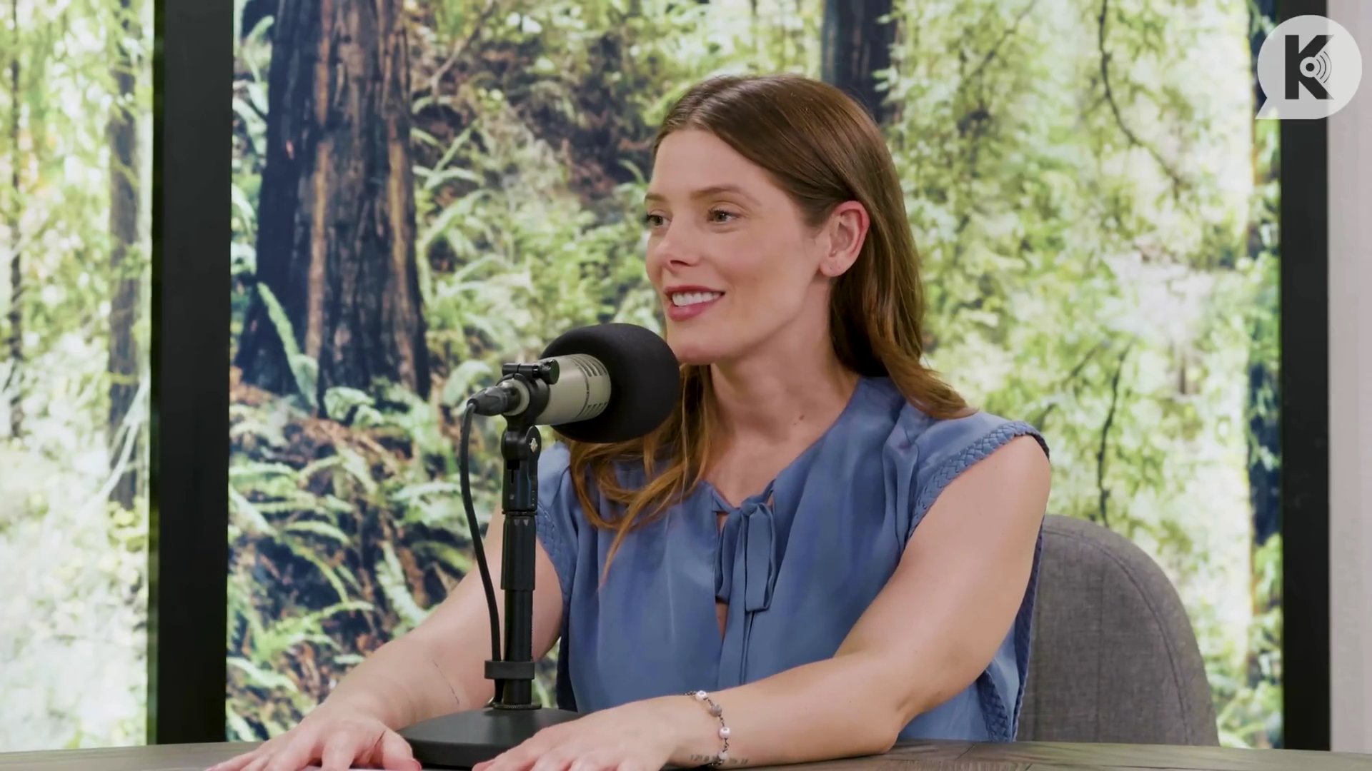 Ashley-Greene-dot-nl_TheTwilightEffect-BreakingDawnPart1RewatchPart2of3-2996.jpg Ashley-Greene-dot-nl_TheTwilightEffect-BreakingDawnPart1RewatchPart2of3-2996.jpg