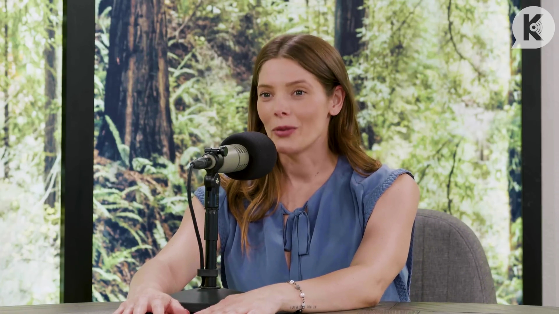 Ashley-Greene-dot-nl_TheTwilightEffect-BreakingDawnPart1RewatchPart2of3-3017.jpg Ashley-Greene-dot-nl_TheTwilightEffect-BreakingDawnPart1RewatchPart2of3-3017.jpg