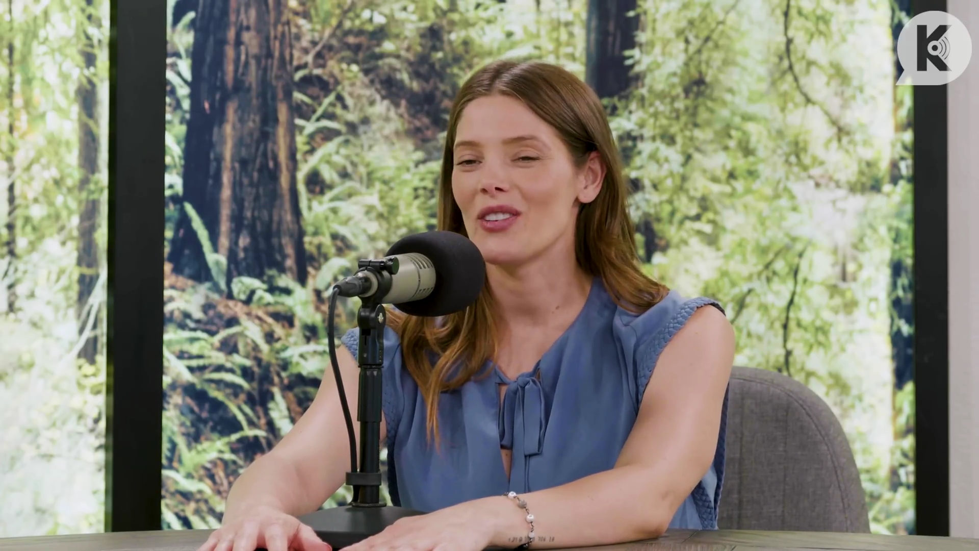 Ashley-Greene-dot-nl_TheTwilightEffect-BreakingDawnPart1RewatchPart2of3-3019.jpg Ashley-Greene-dot-nl_TheTwilightEffect-BreakingDawnPart1RewatchPart2of3-3019.jpg