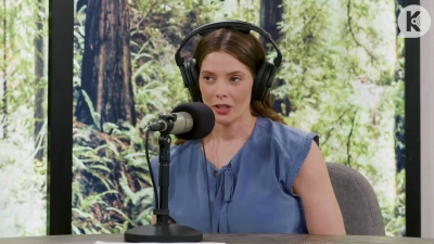 Ashley-Greene-dot-nl_TheTwilightEffect-BreakingDawnPart1RewatchPart2of3-2725.jpg