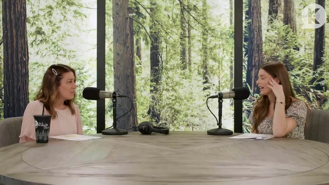 Ashley-Greene-dot-nl_TheTwilightEffect-BreakingDawnPart1RewatchPart3of3-0101.jpg