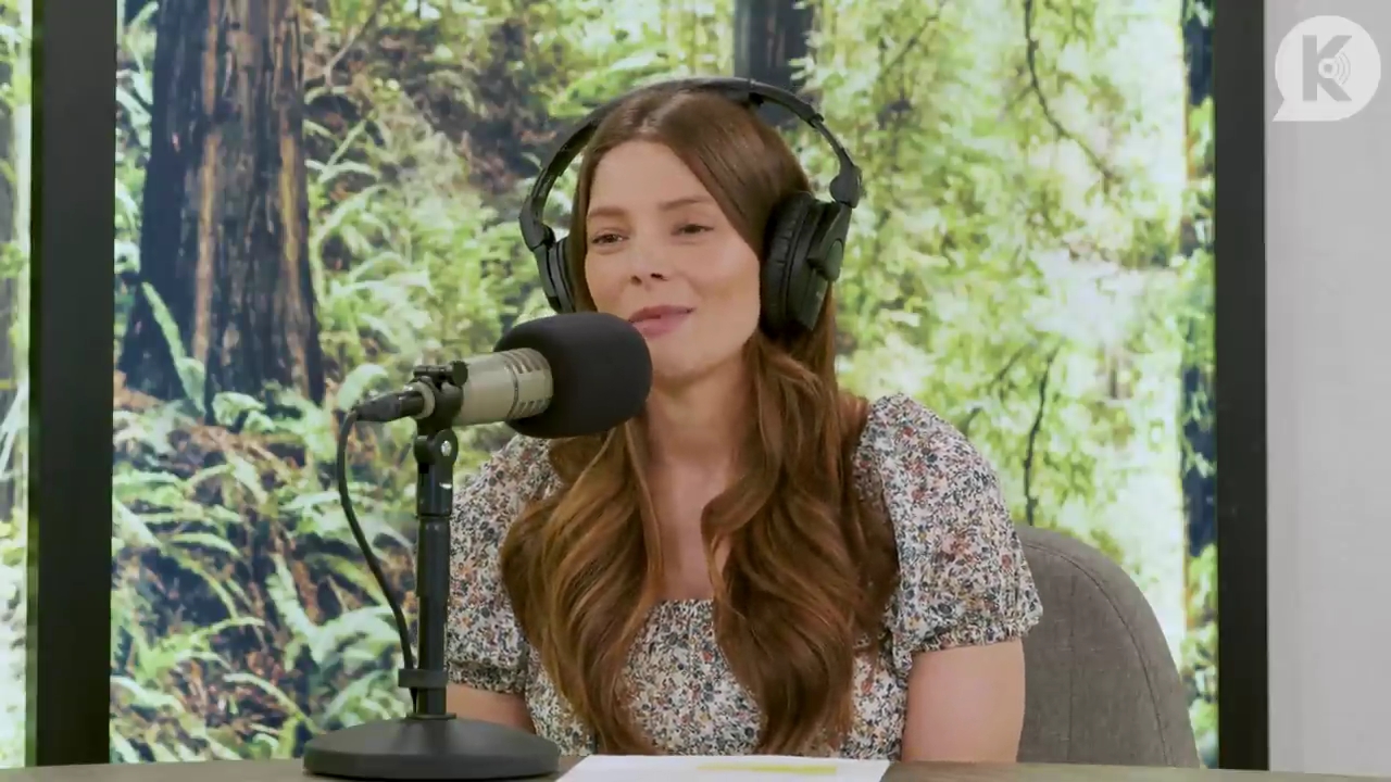 Ashley-Greene-dot-nl_TheTwilightEffect-BreakingDawnPart1RewatchPart3of3-0127.jpg Ashley-Greene-dot-nl_TheTwilightEffect-BreakingDawnPart1RewatchPart3of3-0127.jpg