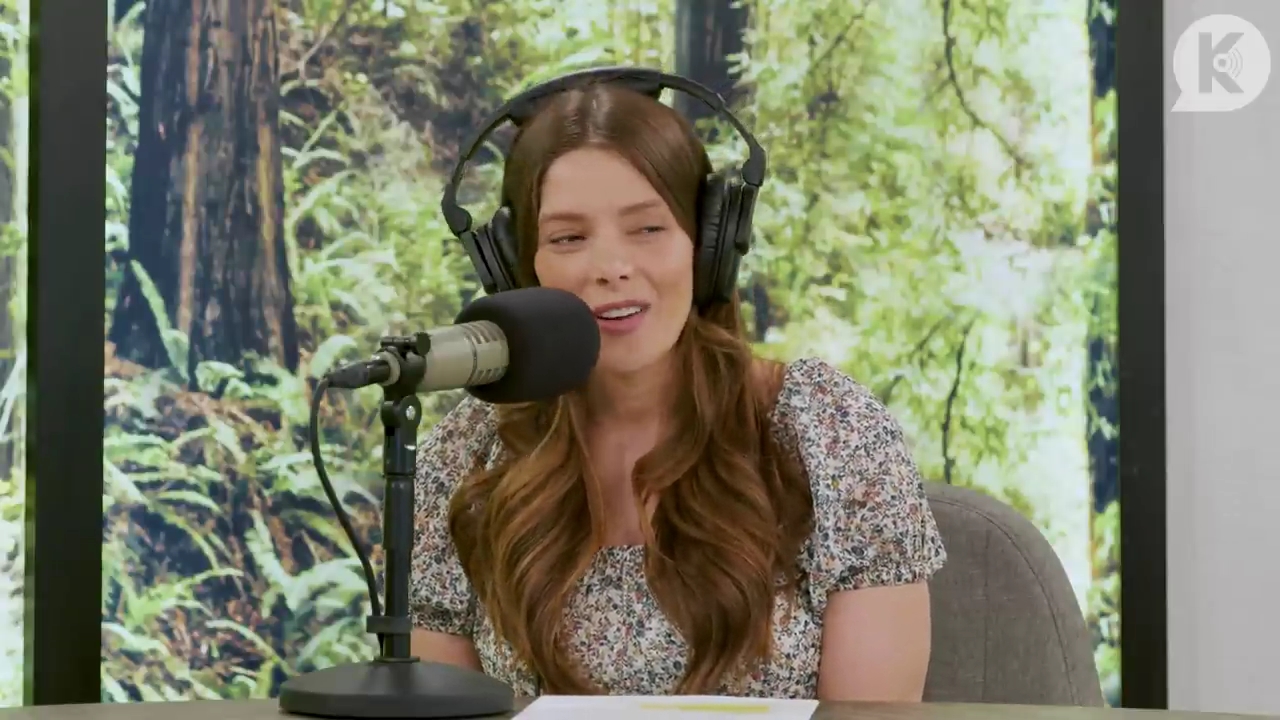 Ashley-Greene-dot-nl_TheTwilightEffect-BreakingDawnPart1RewatchPart3of3-0129.jpg
