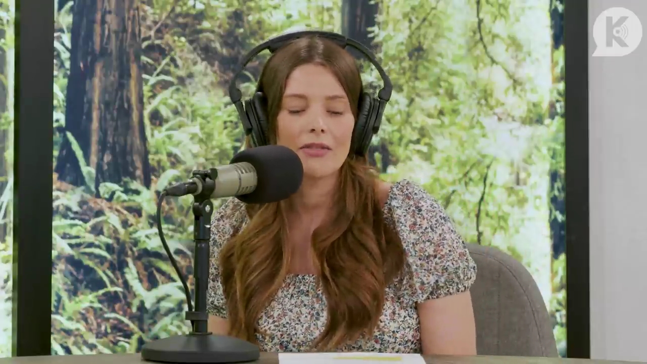 Ashley-Greene-dot-nl_TheTwilightEffect-BreakingDawnPart1RewatchPart3of3-0373.jpg
