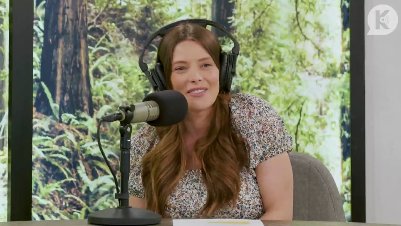 Ashley-Greene-dot-nl_TheTwilightEffect-BreakingDawnPart1RewatchPart3of3-0378.jpg
