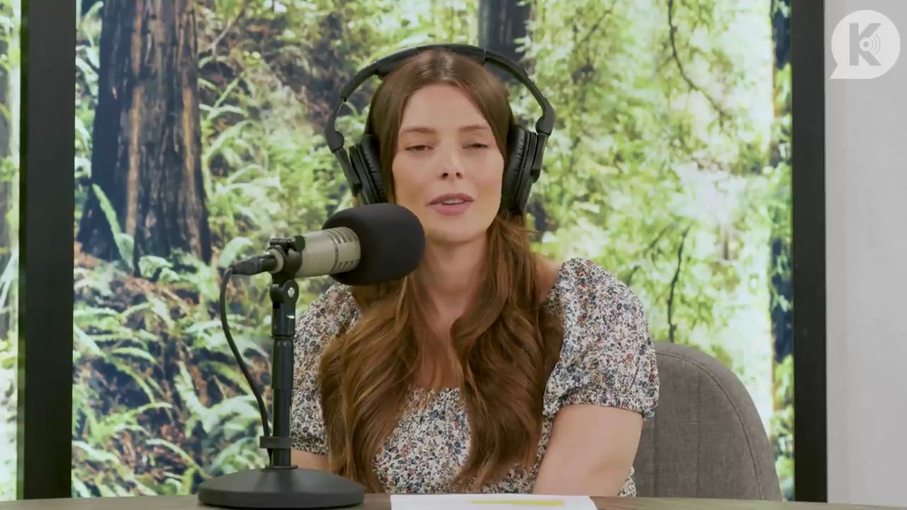 Ashley-Greene-dot-nl_TheTwilightEffect-BreakingDawnPart1RewatchPart3of3-0425.jpg