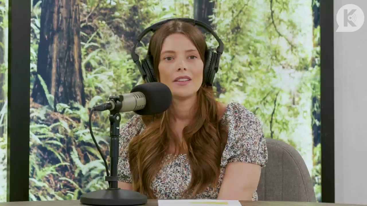 Ashley-Greene-dot-nl_TheTwilightEffect-BreakingDawnPart1RewatchPart3of3-0430.jpg