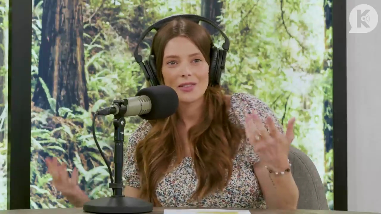 Ashley-Greene-dot-nl_TheTwilightEffect-BreakingDawnPart1RewatchPart3of3-0512.jpg