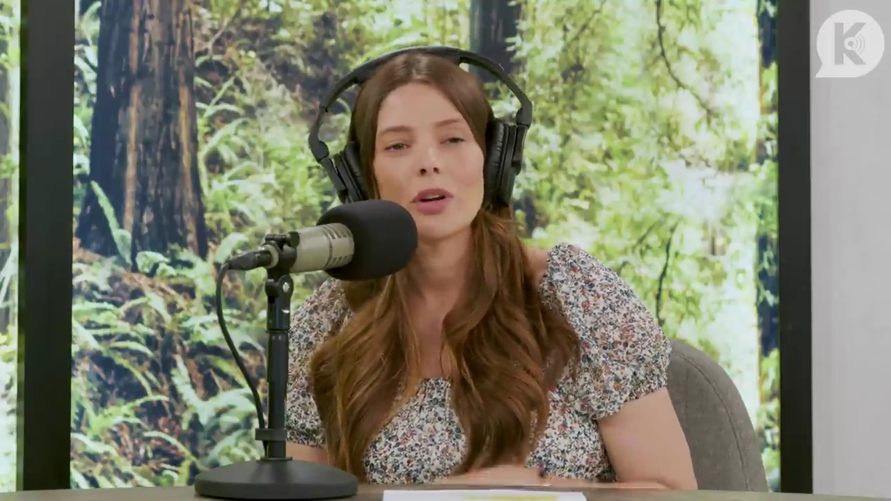 Ashley-Greene-dot-nl_TheTwilightEffect-BreakingDawnPart1RewatchPart3of3-0516.jpg
