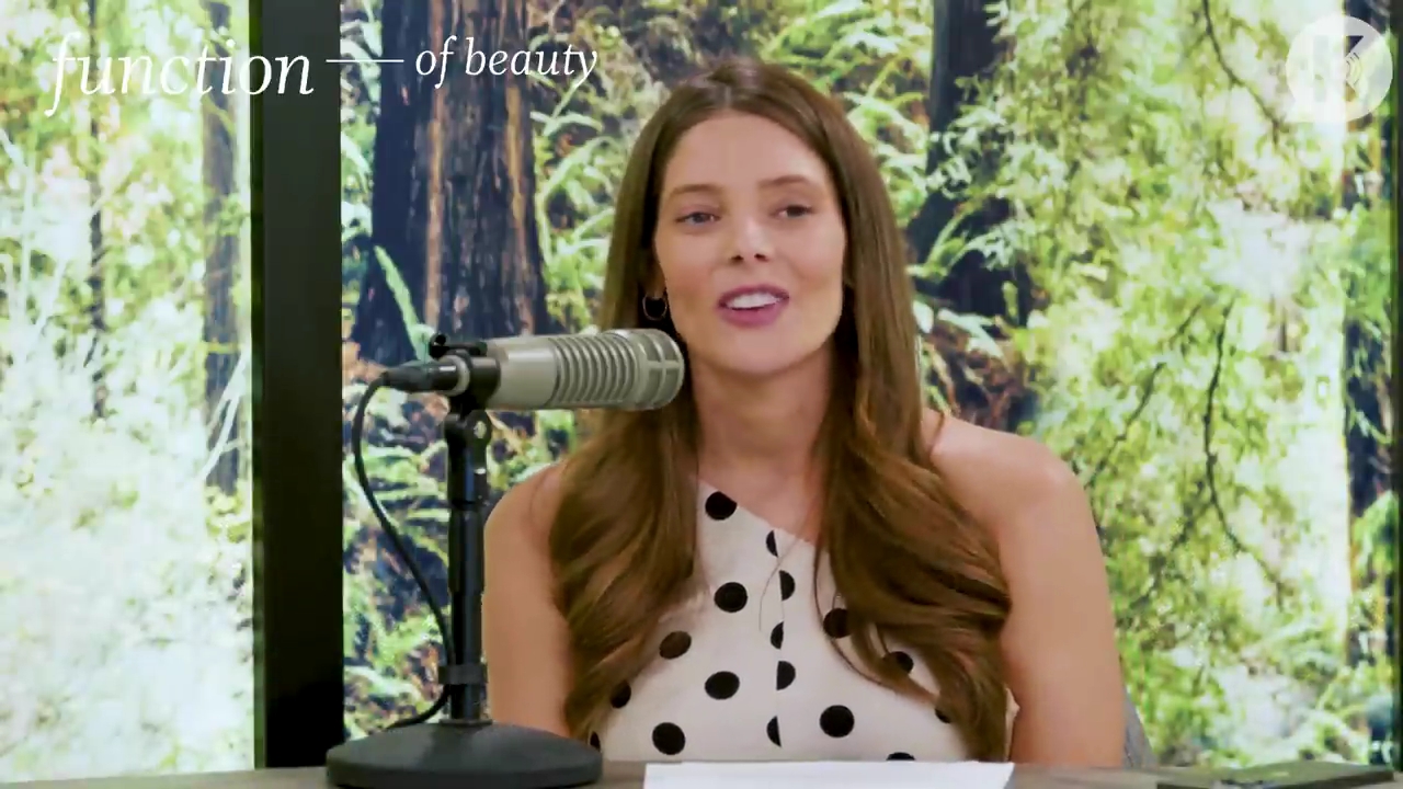 Ashley-Greene-dot-nl_TheTwilightEffect-BreakingDawnPart1RewatchPart3of3-0752.jpg