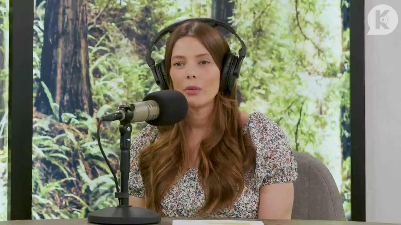 Ashley-Greene-dot-nl_TheTwilightEffect-BreakingDawnPart1RewatchPart3of3-0872.jpg