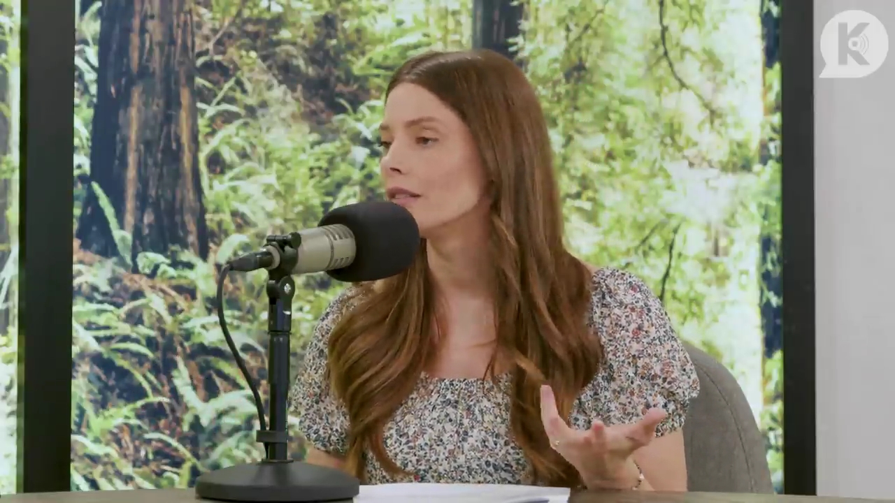 Ashley-Greene-dot-nl_TheTwilightEffect-BreakingDawnPart1RewatchPart3of3-2103.jpg