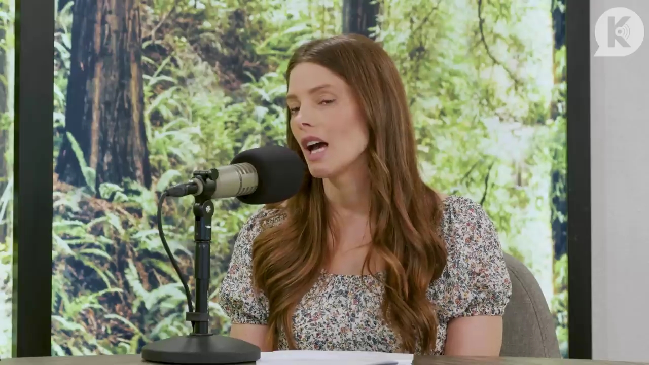 Ashley-Greene-dot-nl_TheTwilightEffect-BreakingDawnPart1RewatchPart3of3-2136.jpg